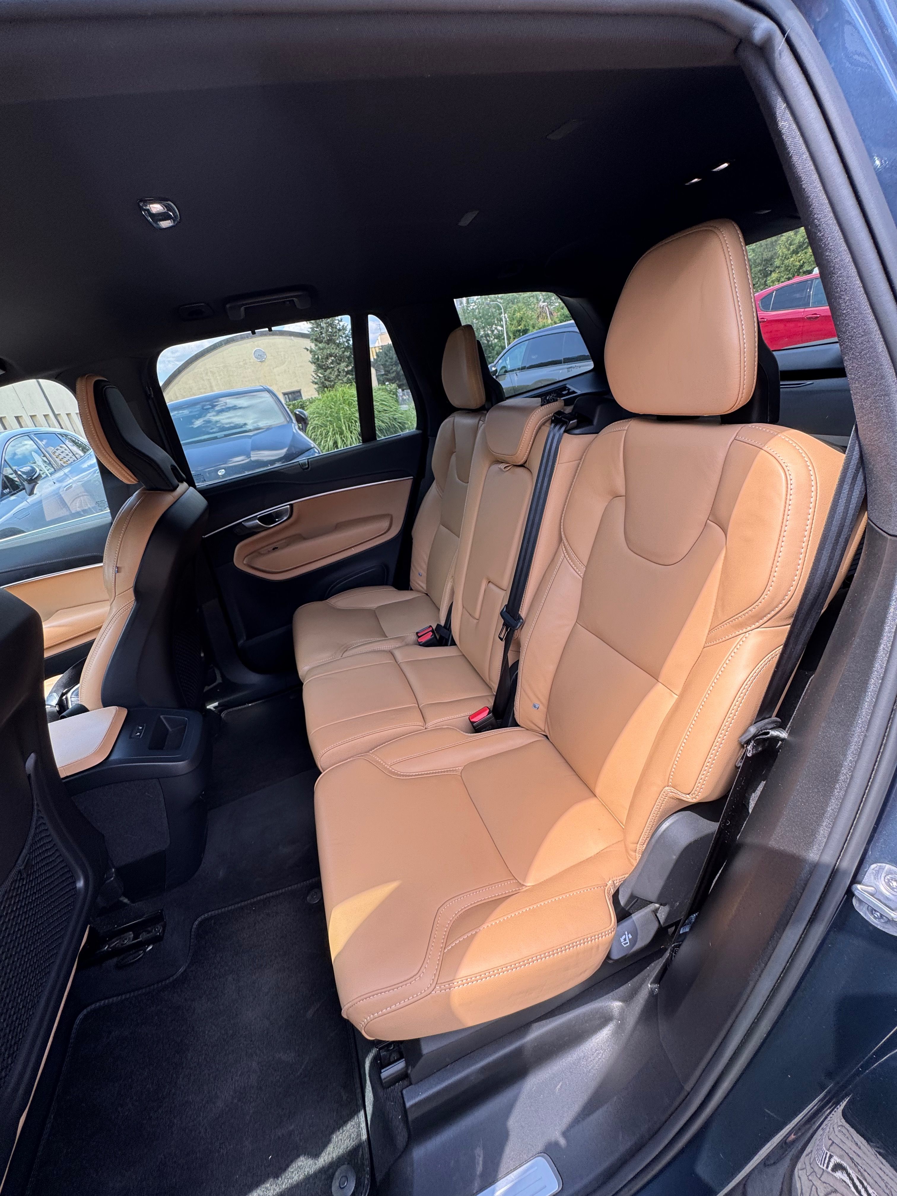 Volvo XC90, B5 2.0L PLUS Bright - fotka 5