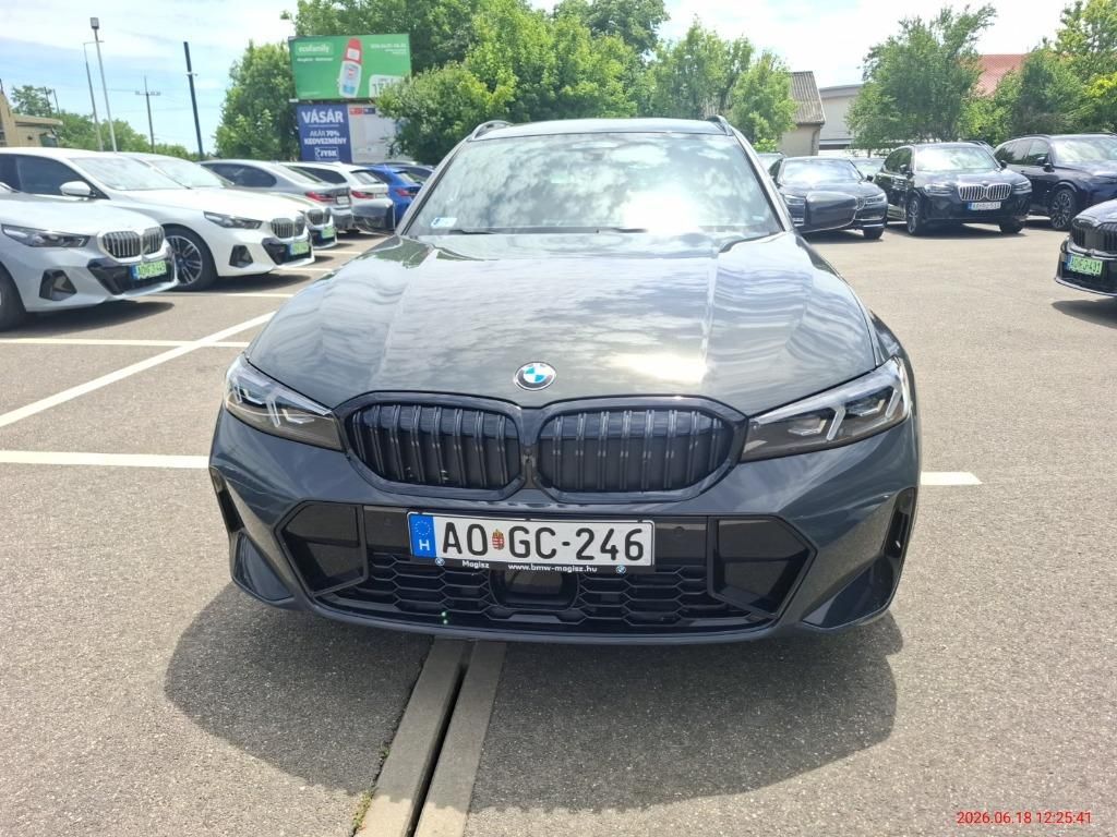 BMW Řada 3, 330d xDrive Touring - fotka 2