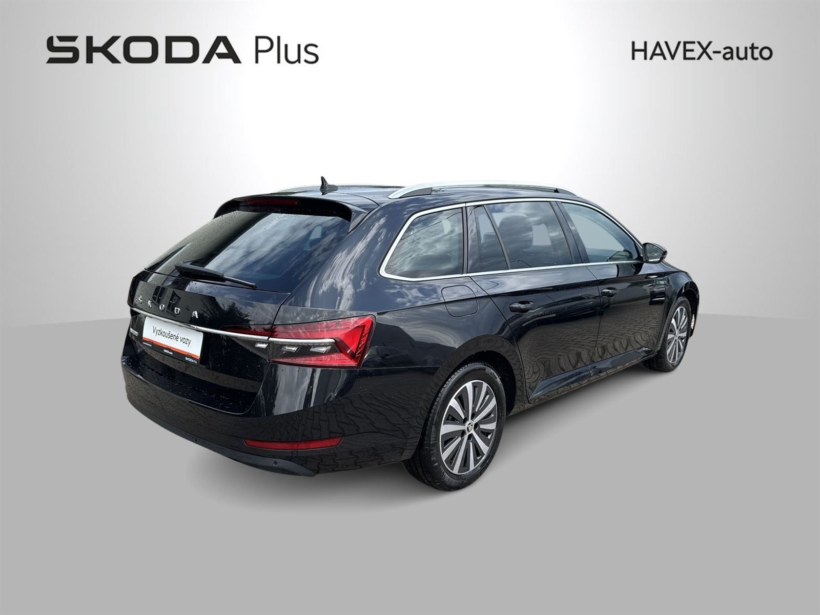 Škoda Superb, Combi 2.0 TDI DSG Style - fotka 2