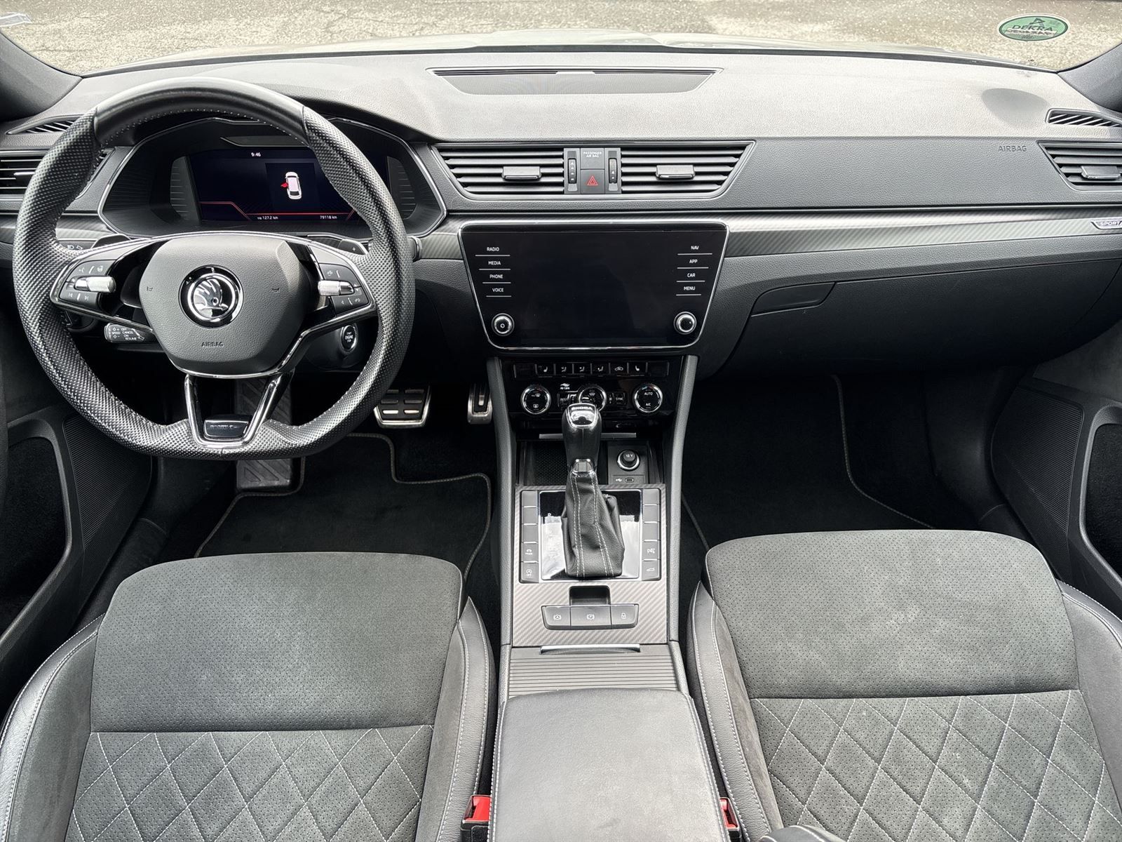 Škoda Superb, Combi 2.0 TDI DSG Sportline - fotka 5