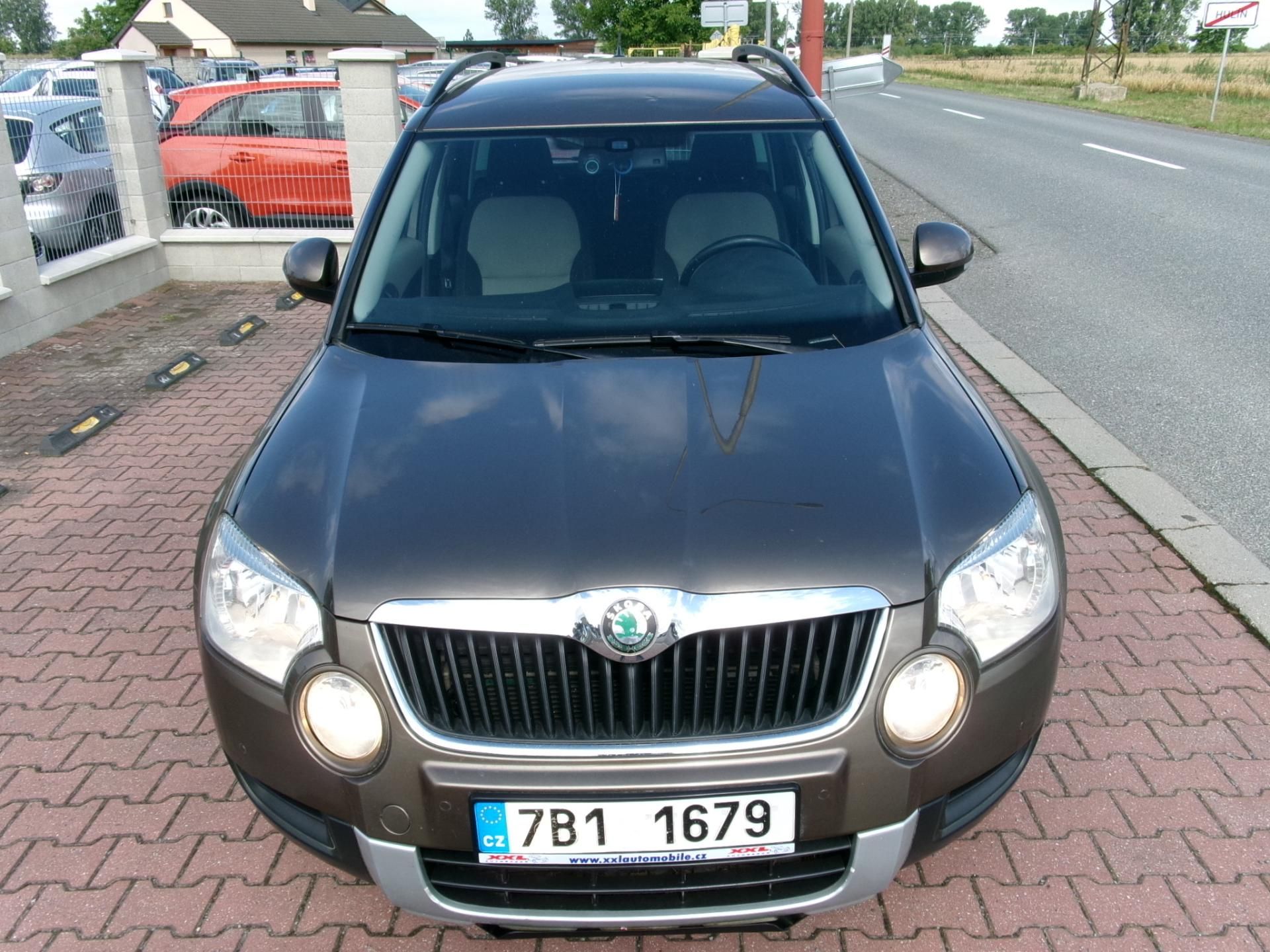 Škoda Yeti, 2,0TDI 4x4 AC BT TEMP VÝHŘEV - fotka 4