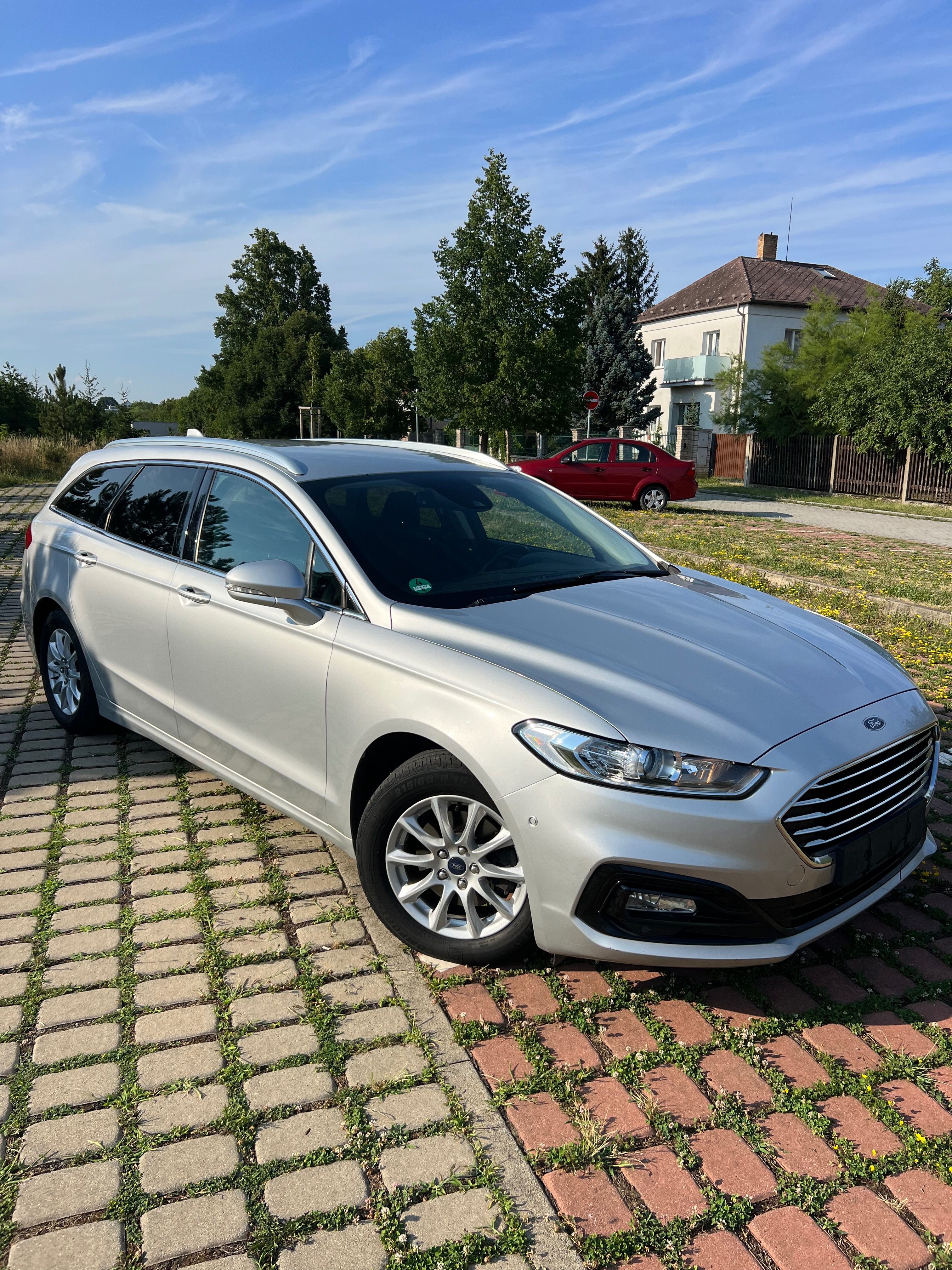 Ford Mondeo, 2.0 - fotka 4