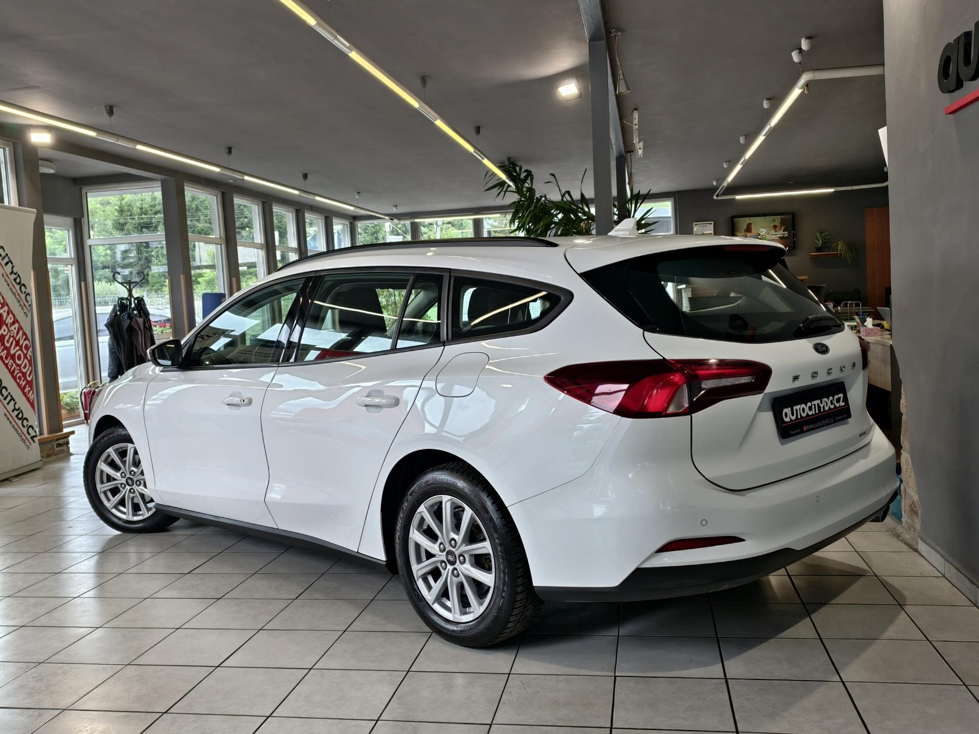 Ford Focus, 1.5 EcoBlue LED, LANE, ČR, DPH - fotka 5