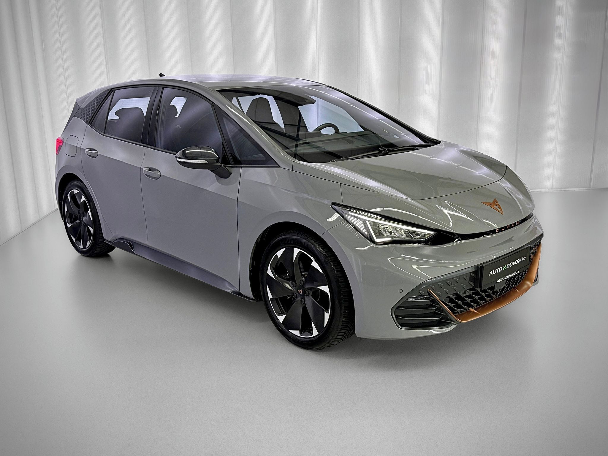 Cupra Born, 150 KW / 58 KWH, TEPELNÉ ČERPA - fotka 4