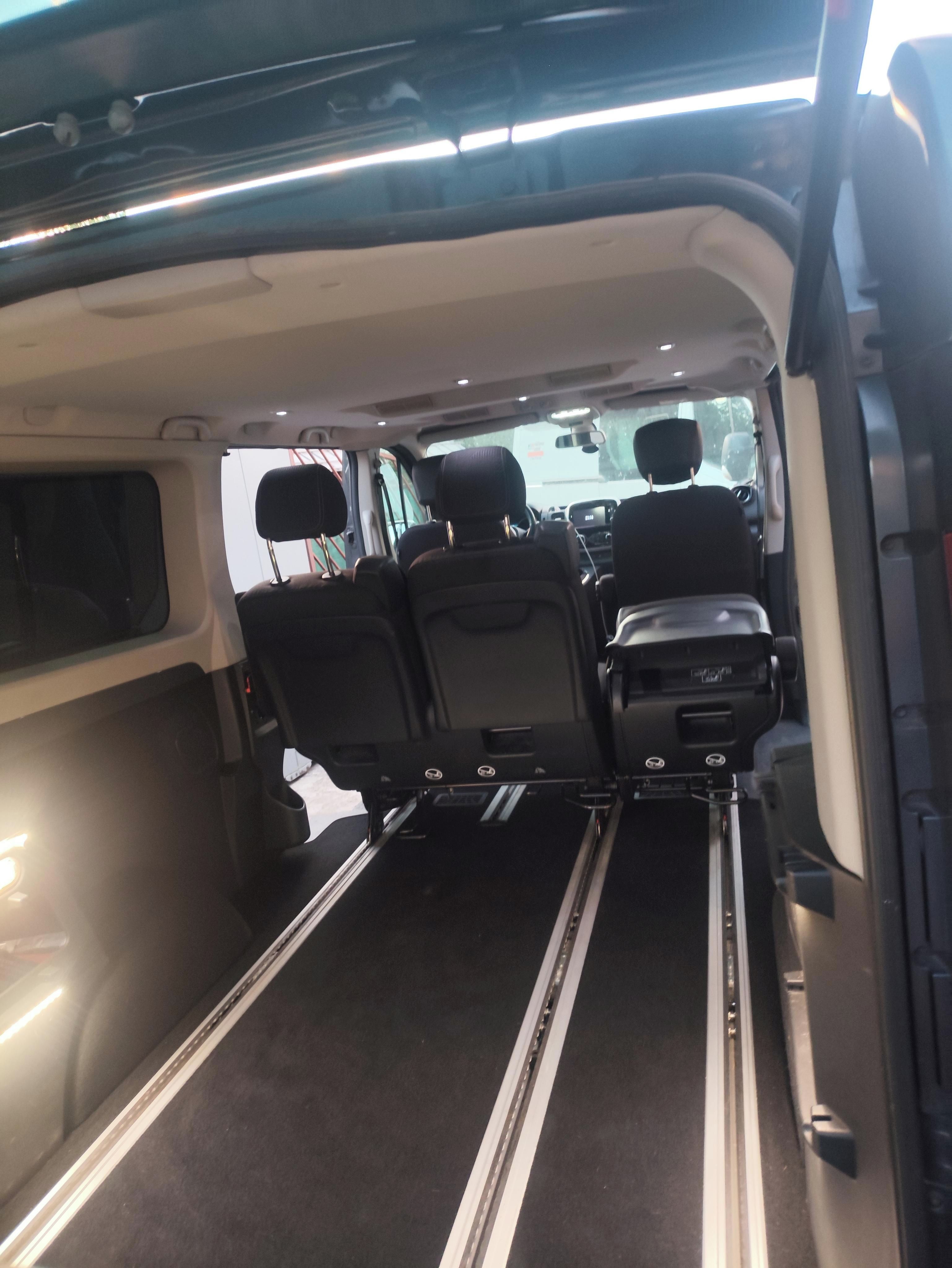 Renault Trafic, SpaceClass 8 míst 107kw - fotka 6