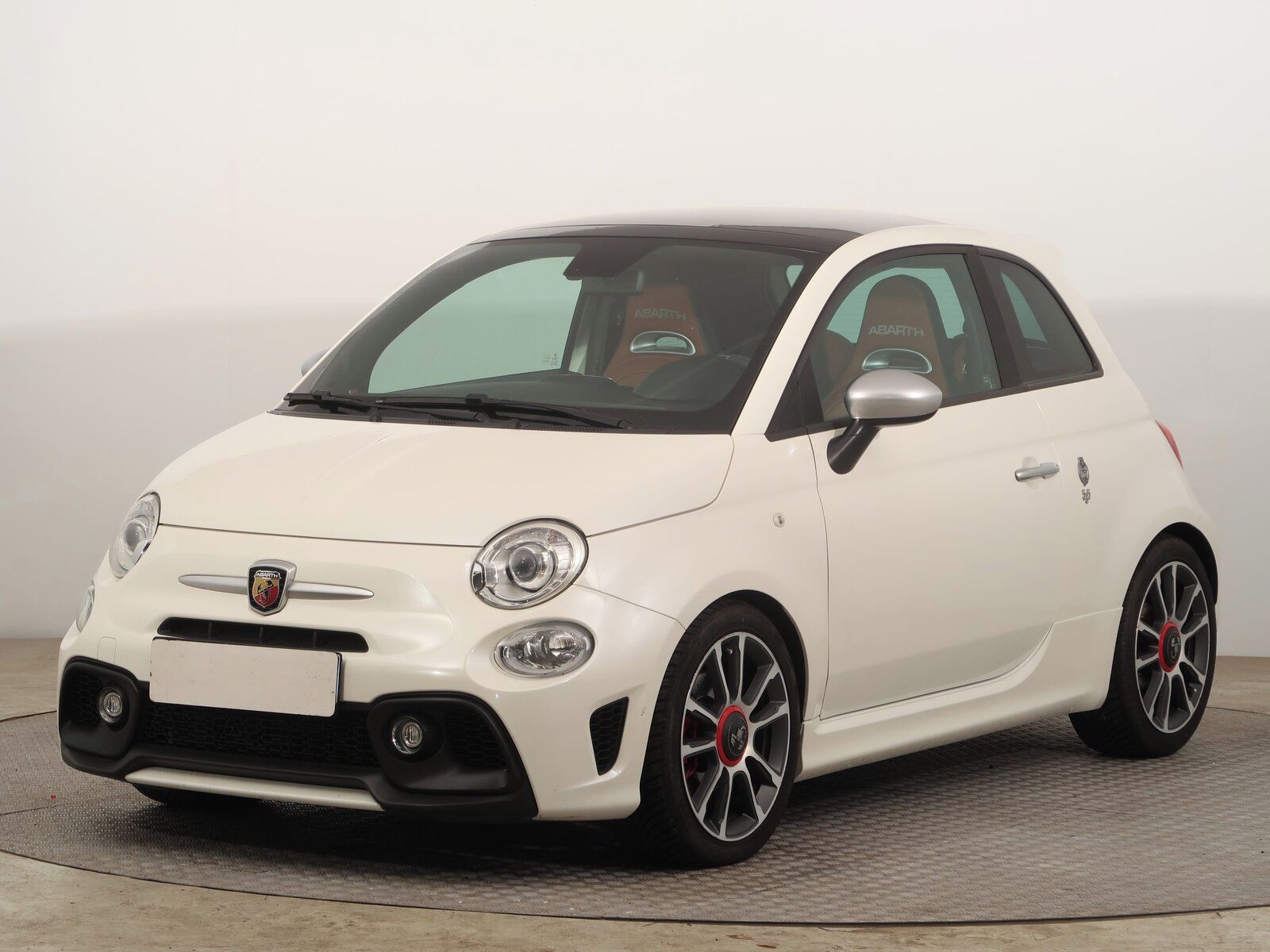 Abarth 595, Turismo, Kůže, Navi - fotka 2