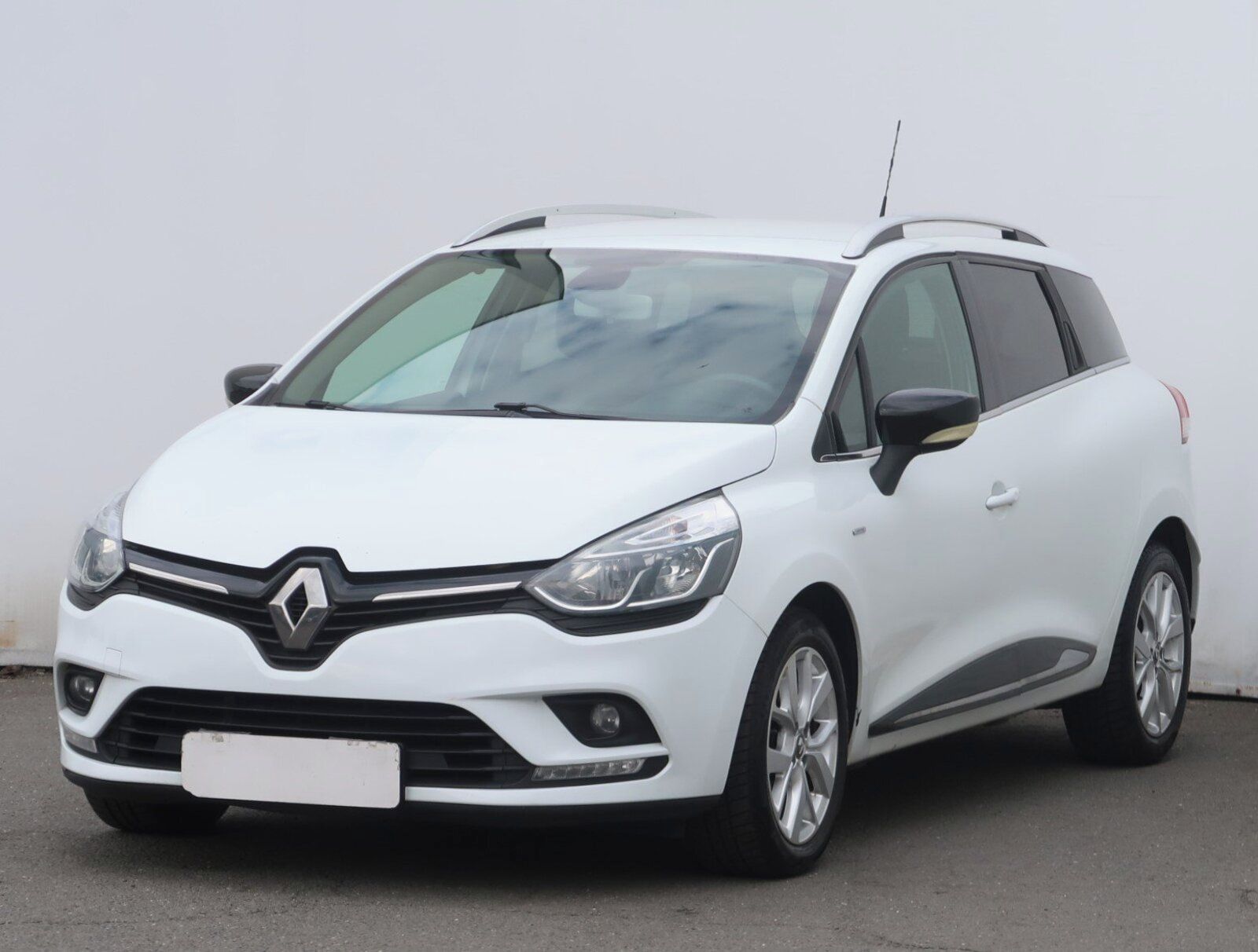 Renault Clio, 0.9 TCe, Limited, Navi, Klima - fotka 2