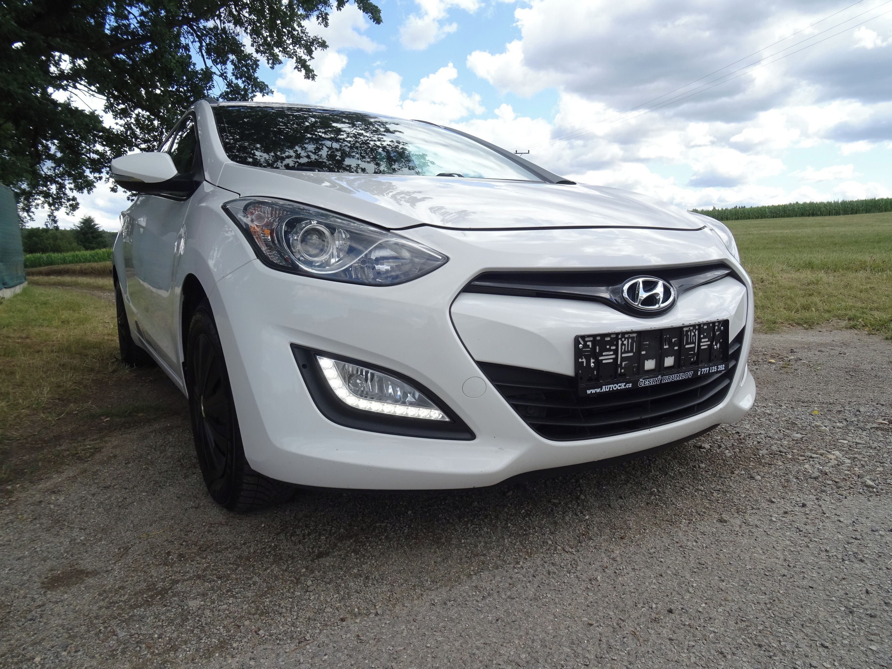 Hyundai i30, 1,4CVVT Par. senzory, tempomat - fotka 2