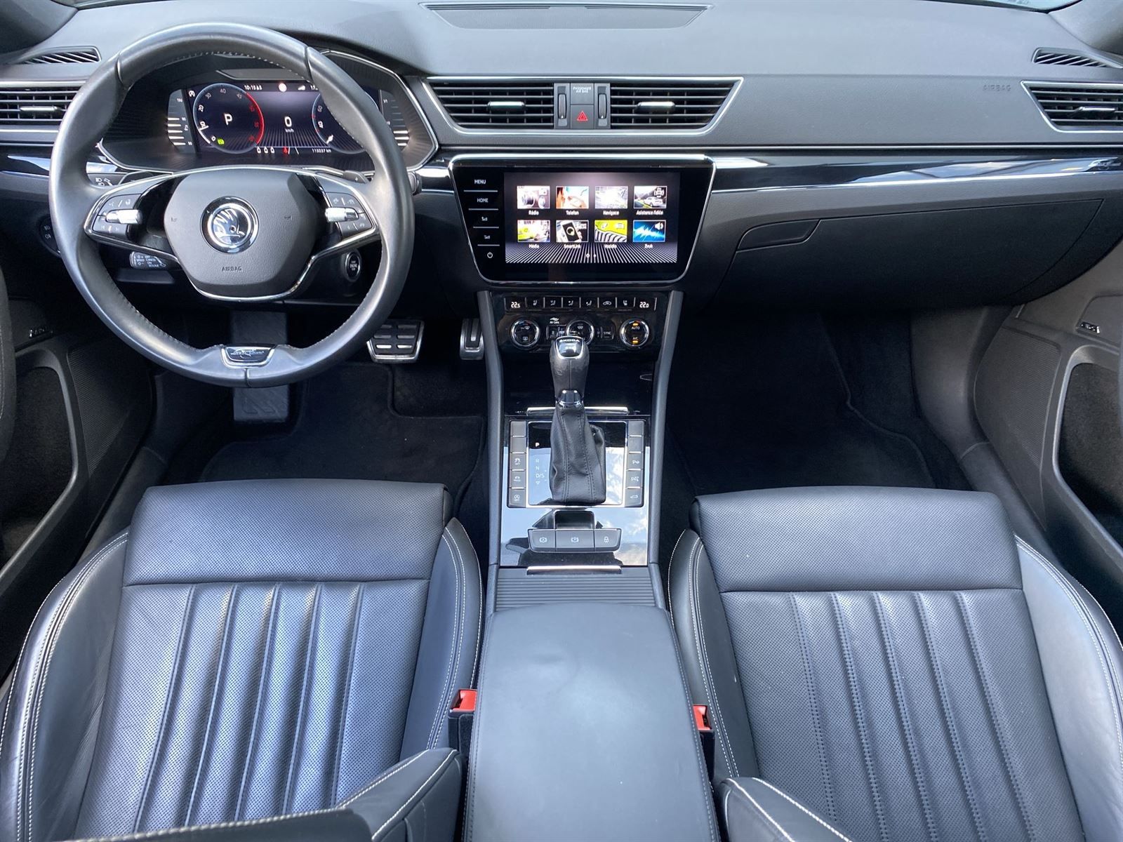 Škoda Superb, Combi 2.0 TDI 4x4 DSG L&K - fotka 5