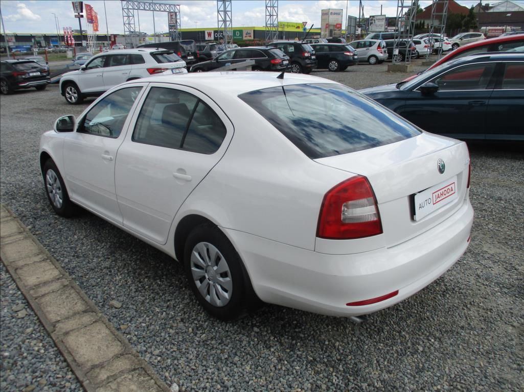 Škoda Octavia, 1,4 i, klimatizace, servis, - fotka 6