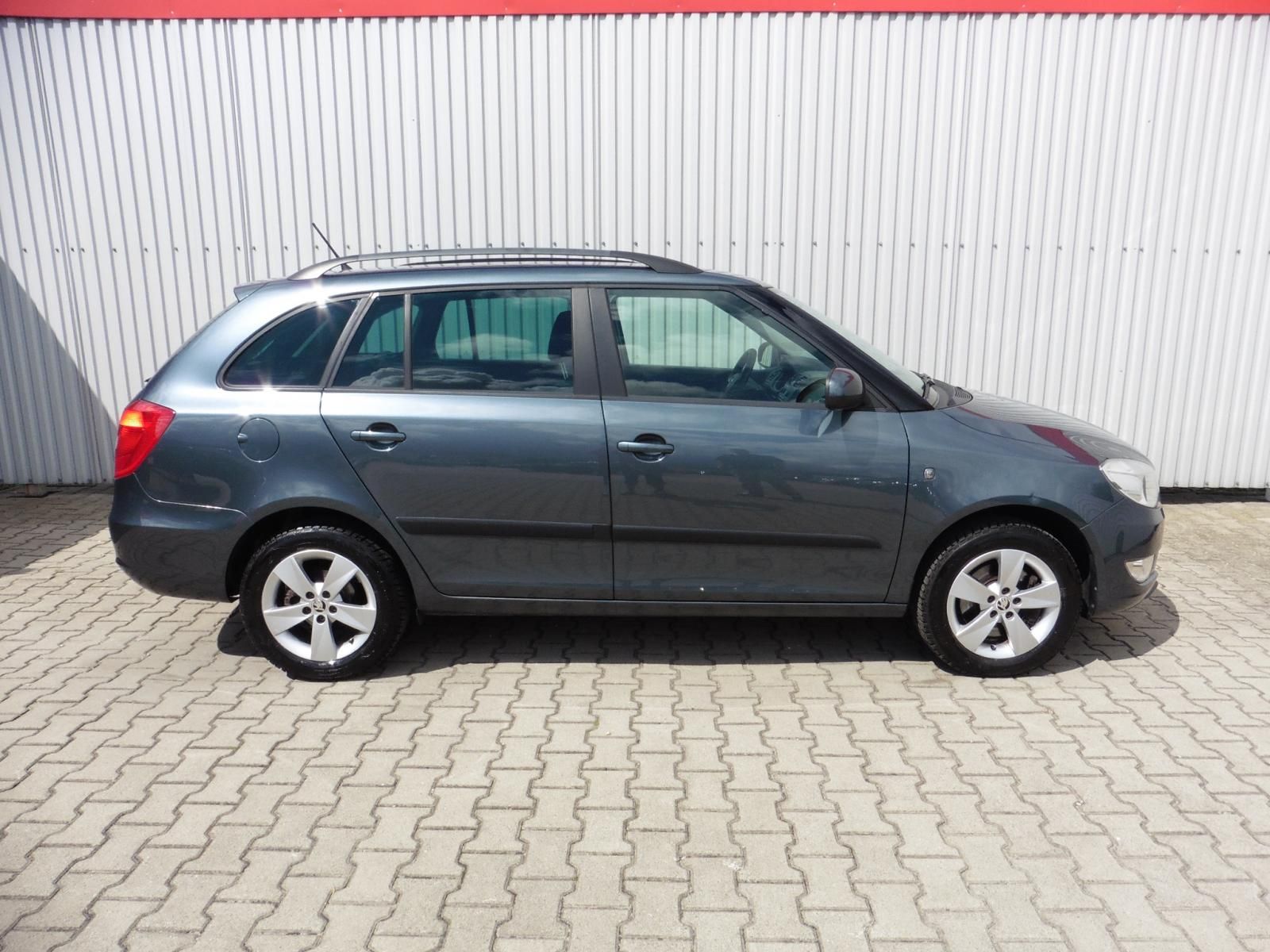 Škoda Fabia, II Combi 1.2 TSi Elegance 77kW - fotka 4