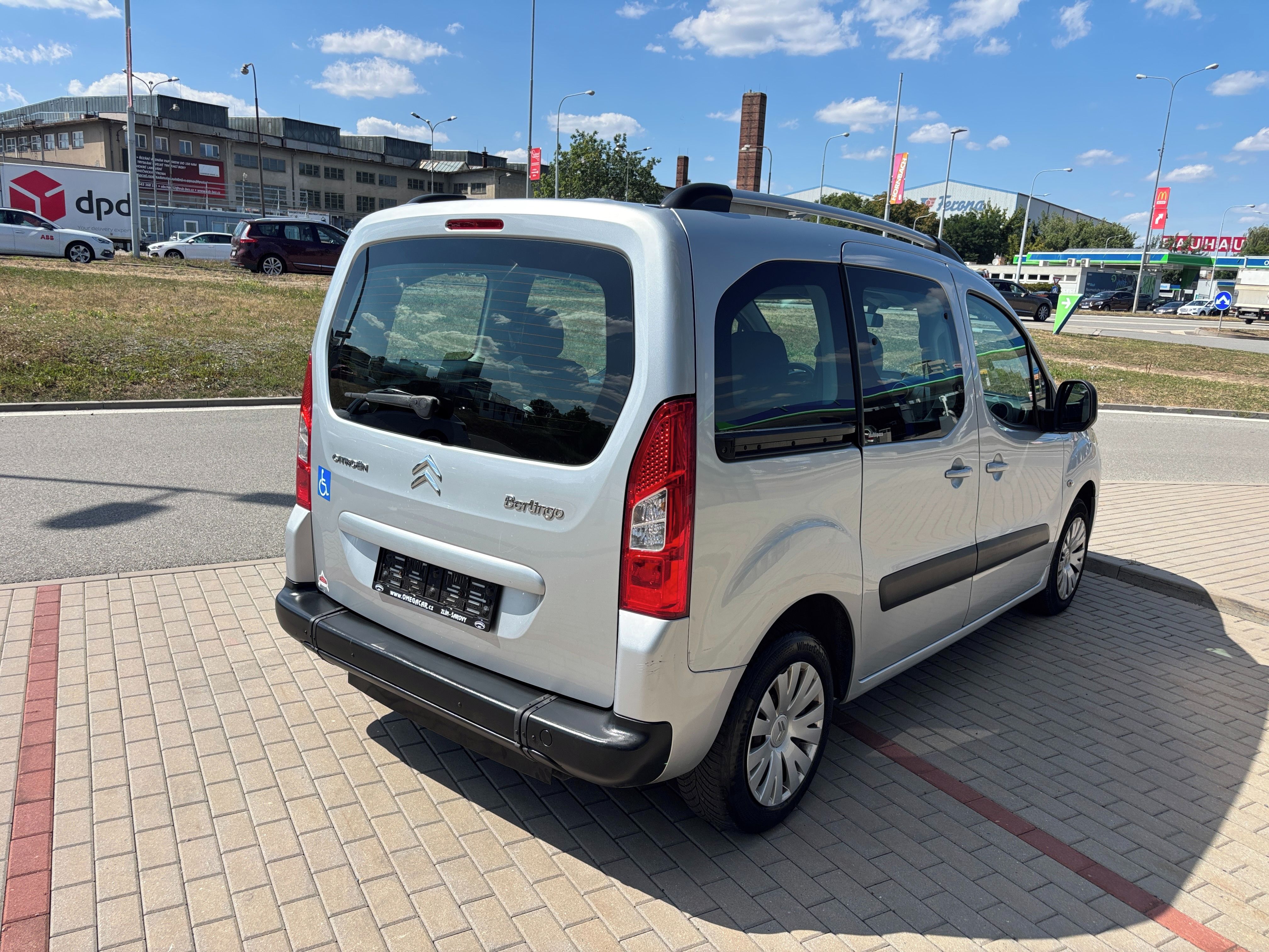 Citroën Berlingo, 1.6i s plošinou pro vozíčkáře - fotka 6