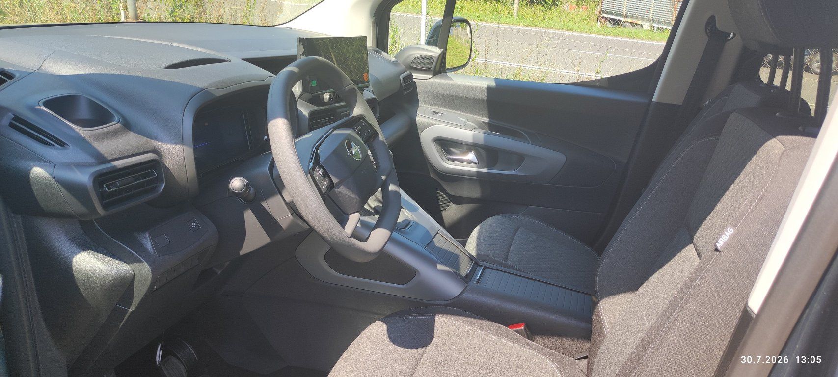 Opel Combo, EDITION PLUS 1.2 TURBO 81kW L1 - fotka 5