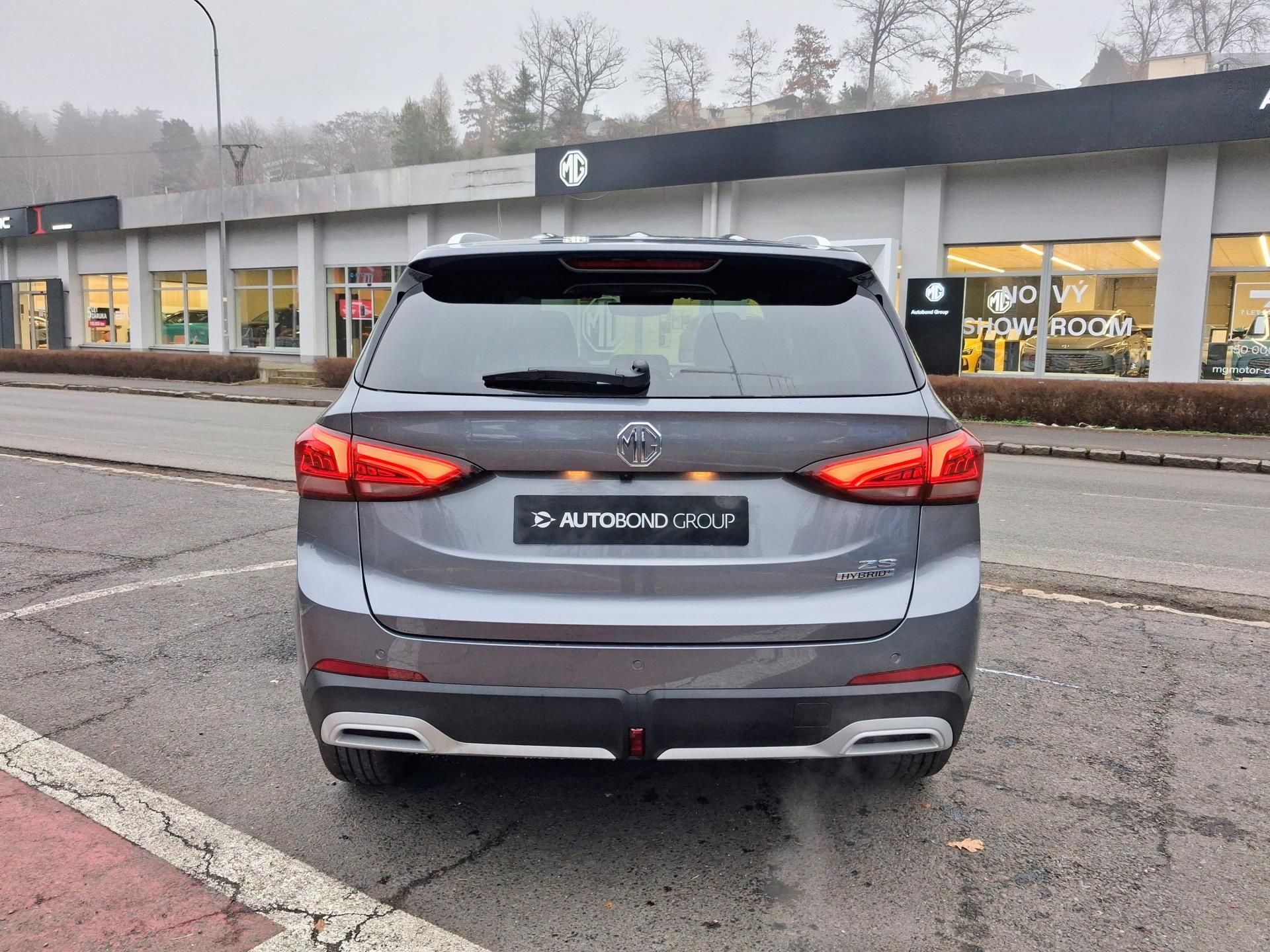 MG ZS, EXCLUSIVE Hybrid+ 145kW 4×2 AT - fotka 5