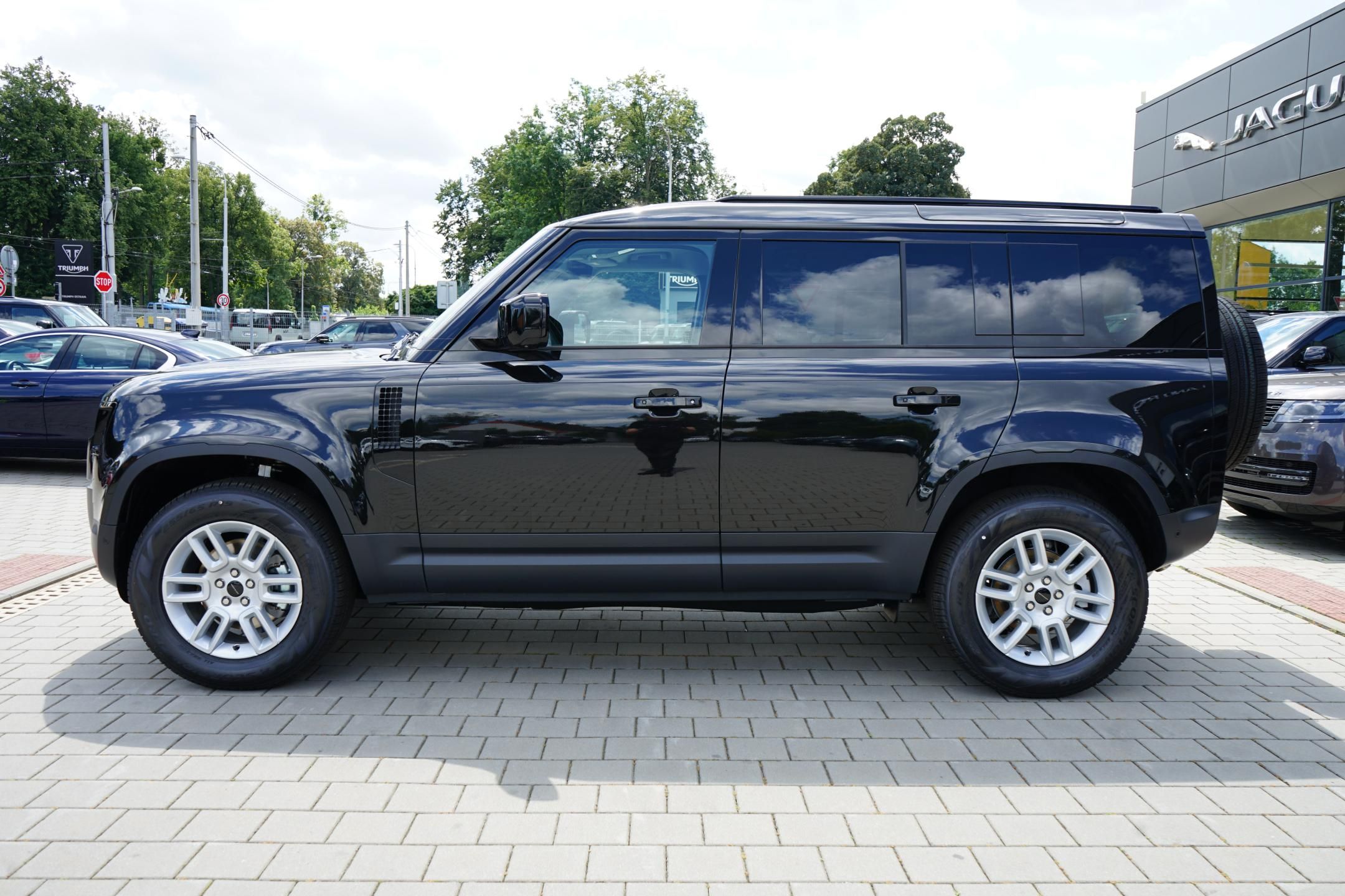 Land Rover Defender, 110 3,0 S D200 - fotka 3