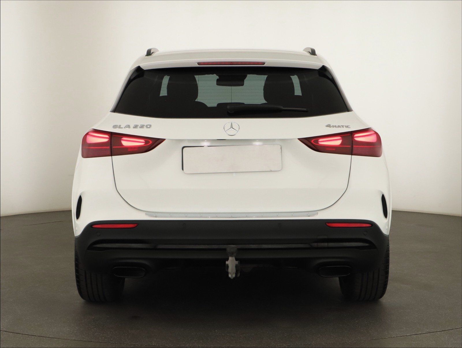 Mercedes-Benz GLA, 220 4MATIC, AMG LINE, KEYLESS - fotka 4