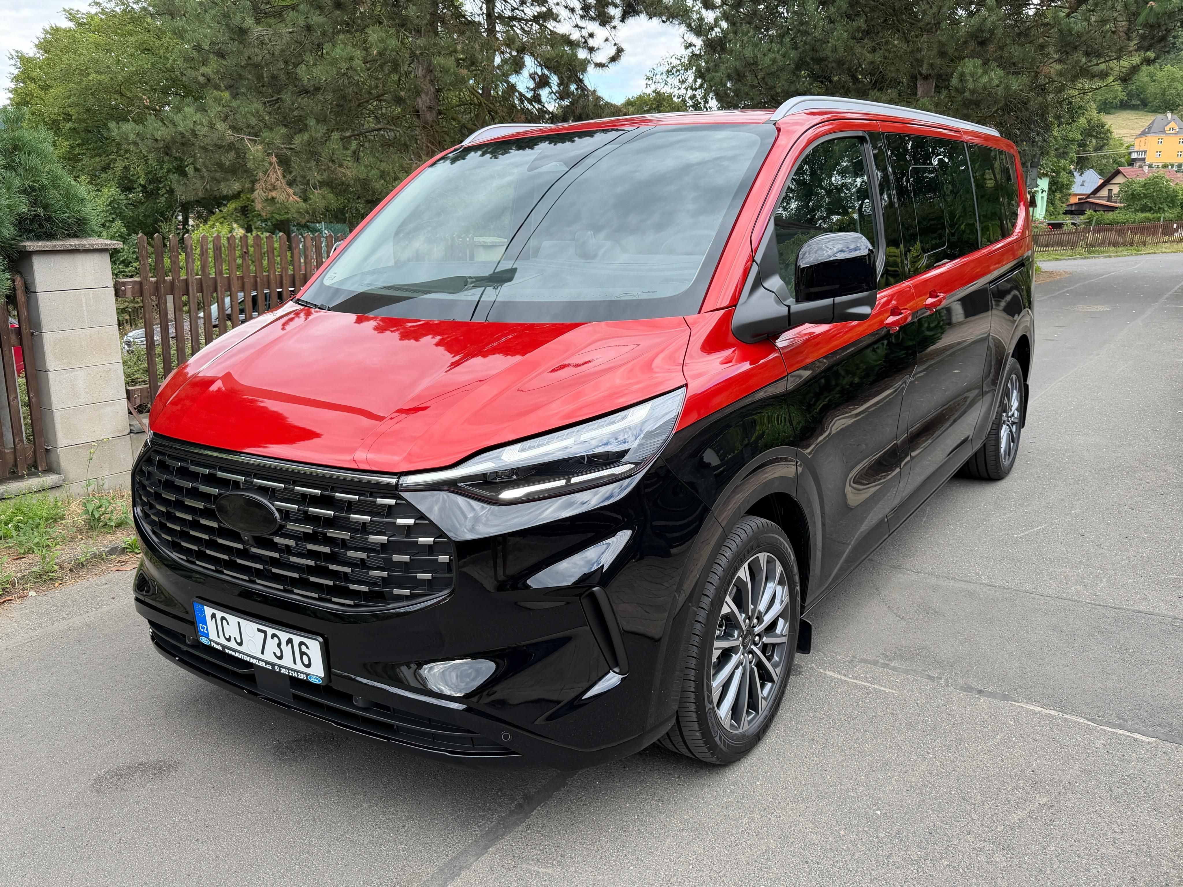 Ford Tourneo Custom, 2,0 - 125kW,Titanium X, 4x4 L2