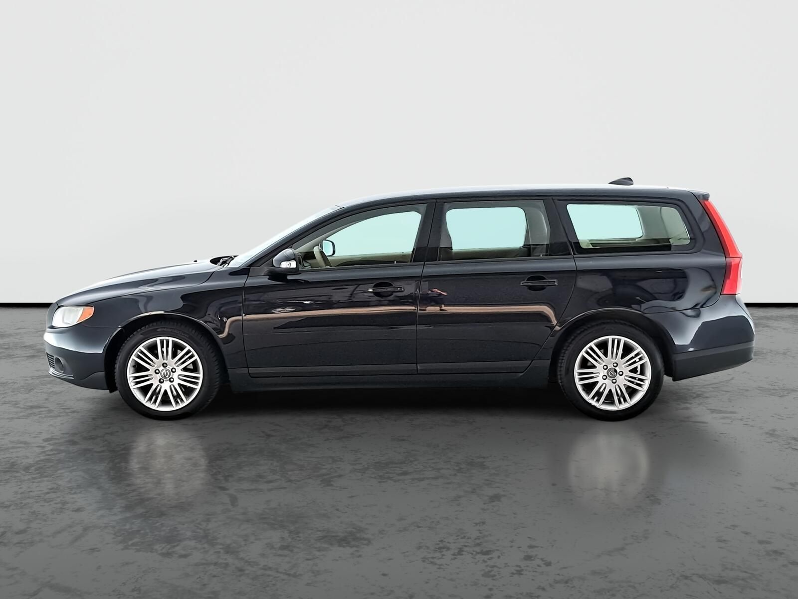 Volvo V70, 2.4 D, Automat, po STK - fotka 3