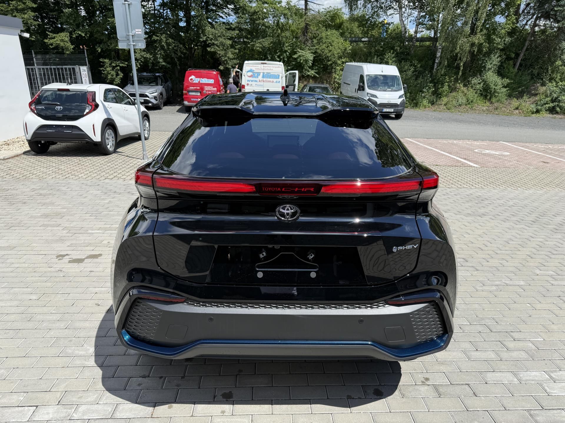 Toyota C-HR, 2.0 PHEV TOKYO EDITION - fotka 5