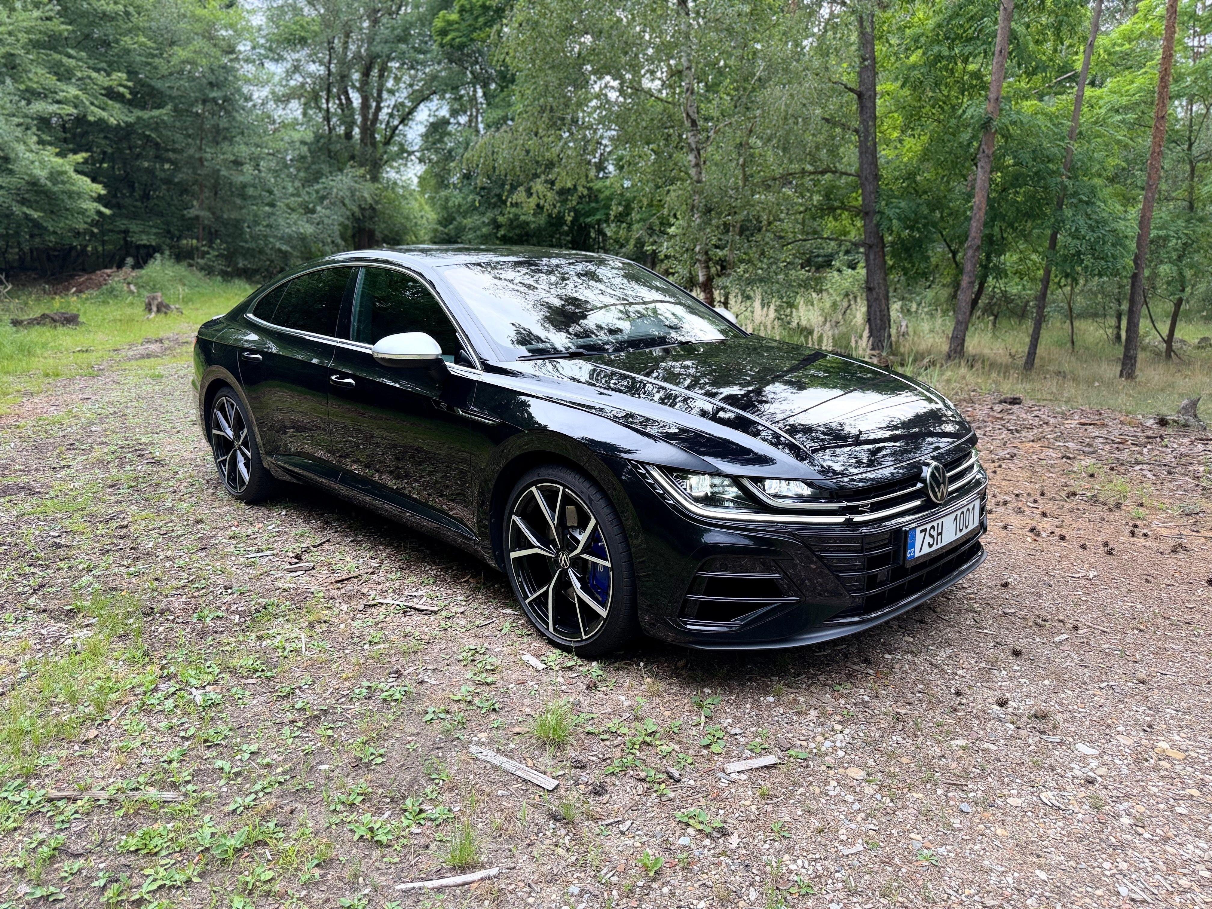 Volkswagen Arteon, Volkswagen Arteon R 2.0 TSI - fotka 2