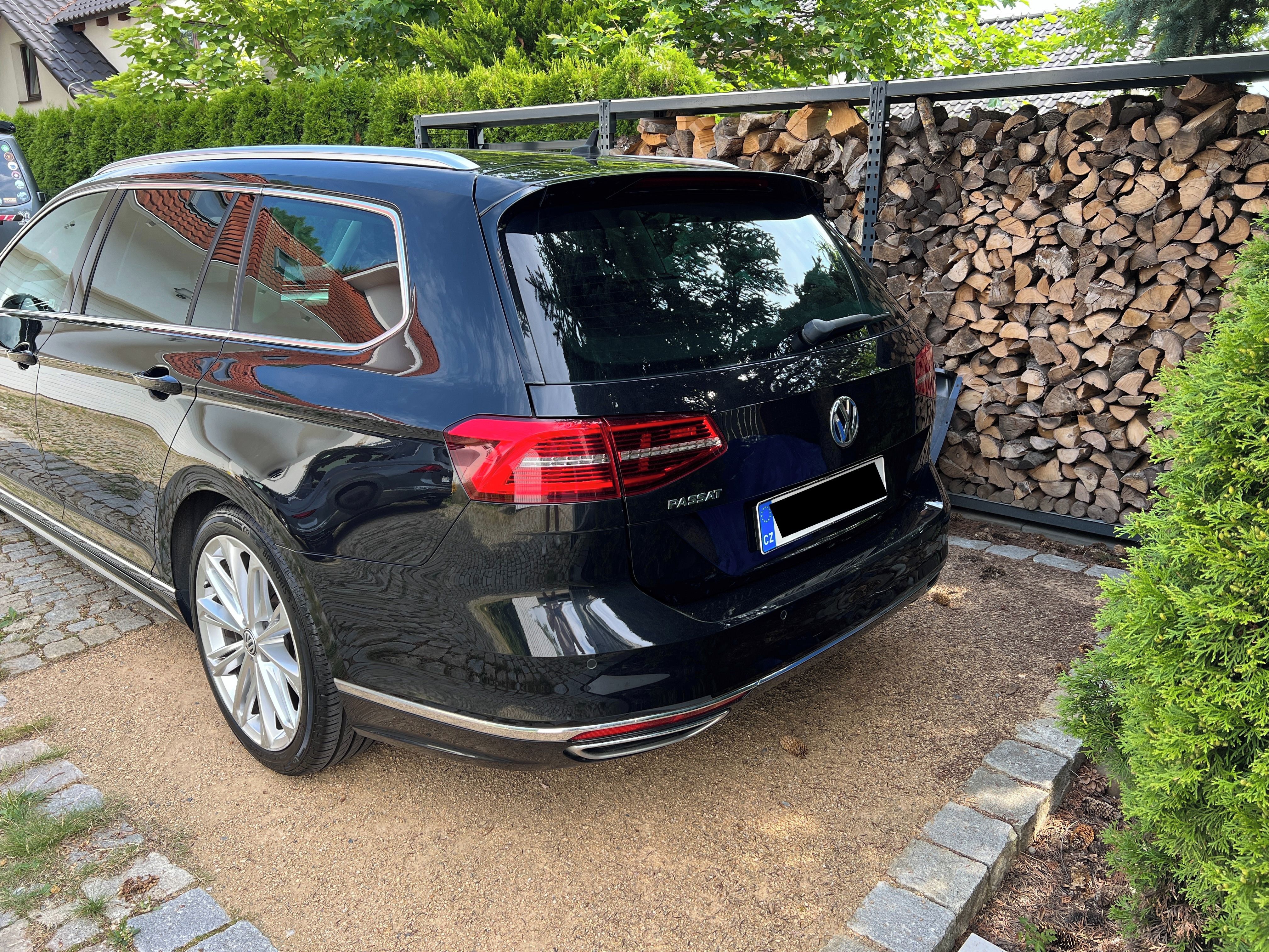 Volkswagen Passat, 2.0 R-line, webasto,tažné,DCC - fotka 5