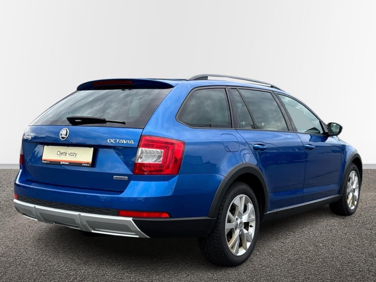 Škoda Octavia, 2.0 TDI / 110 kW Scout - fotka 2