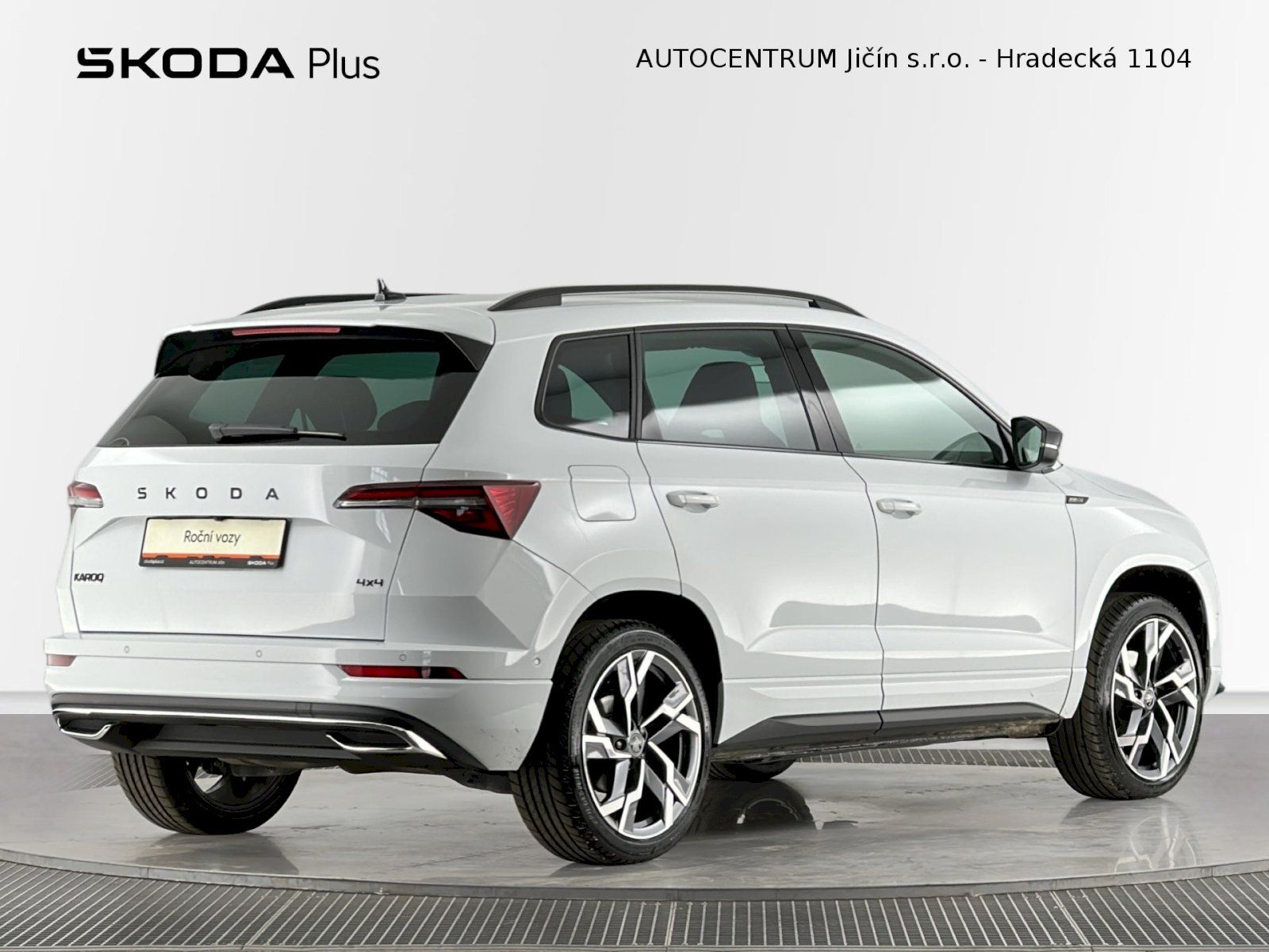 Škoda Karoq, DSG 2.0TDI 110kW 4x4 SportLine - fotka 2
