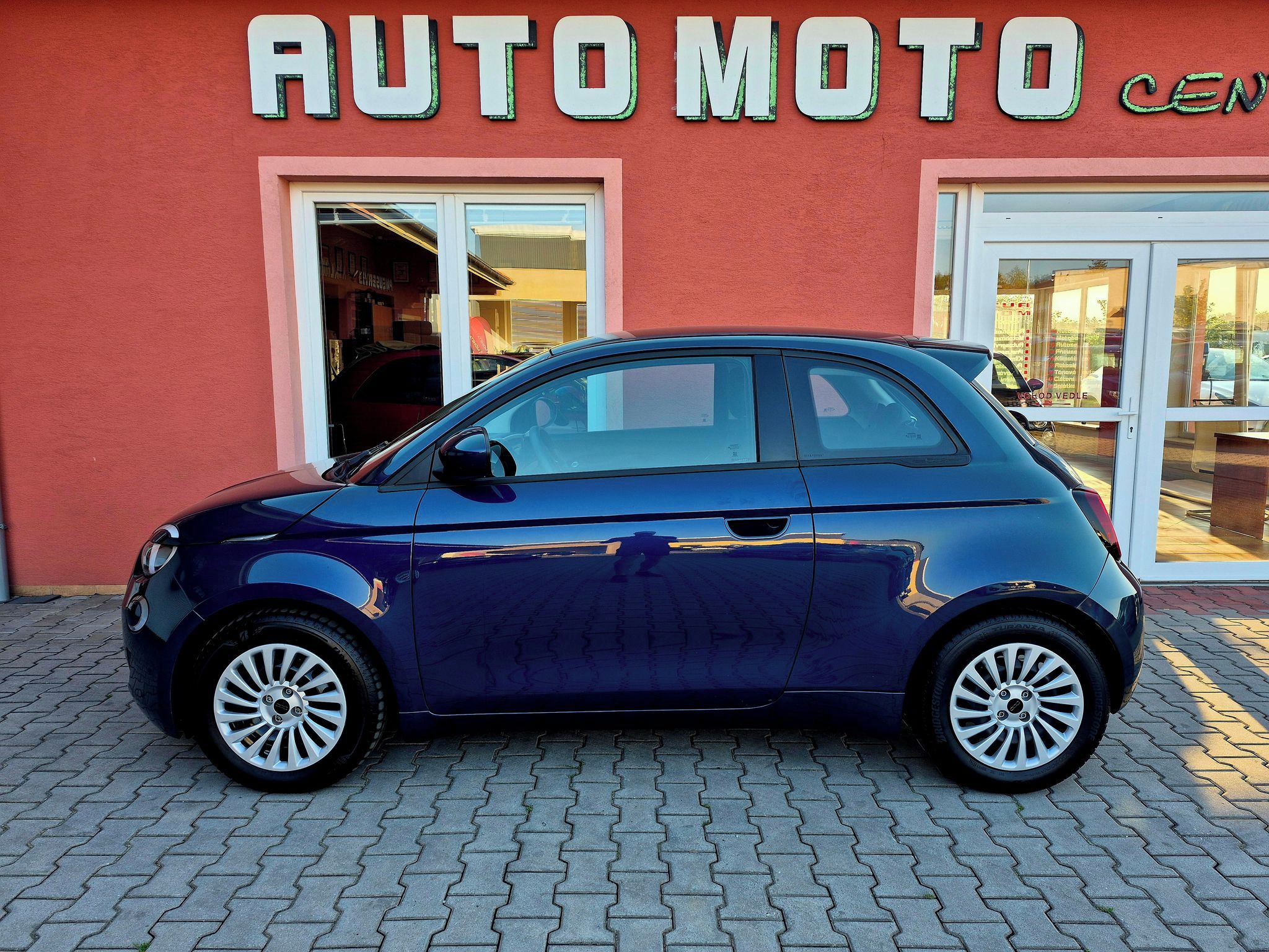 Fiat 500E, ACTION PLUS 70 kW (ODPOČET DPH - fotka 2