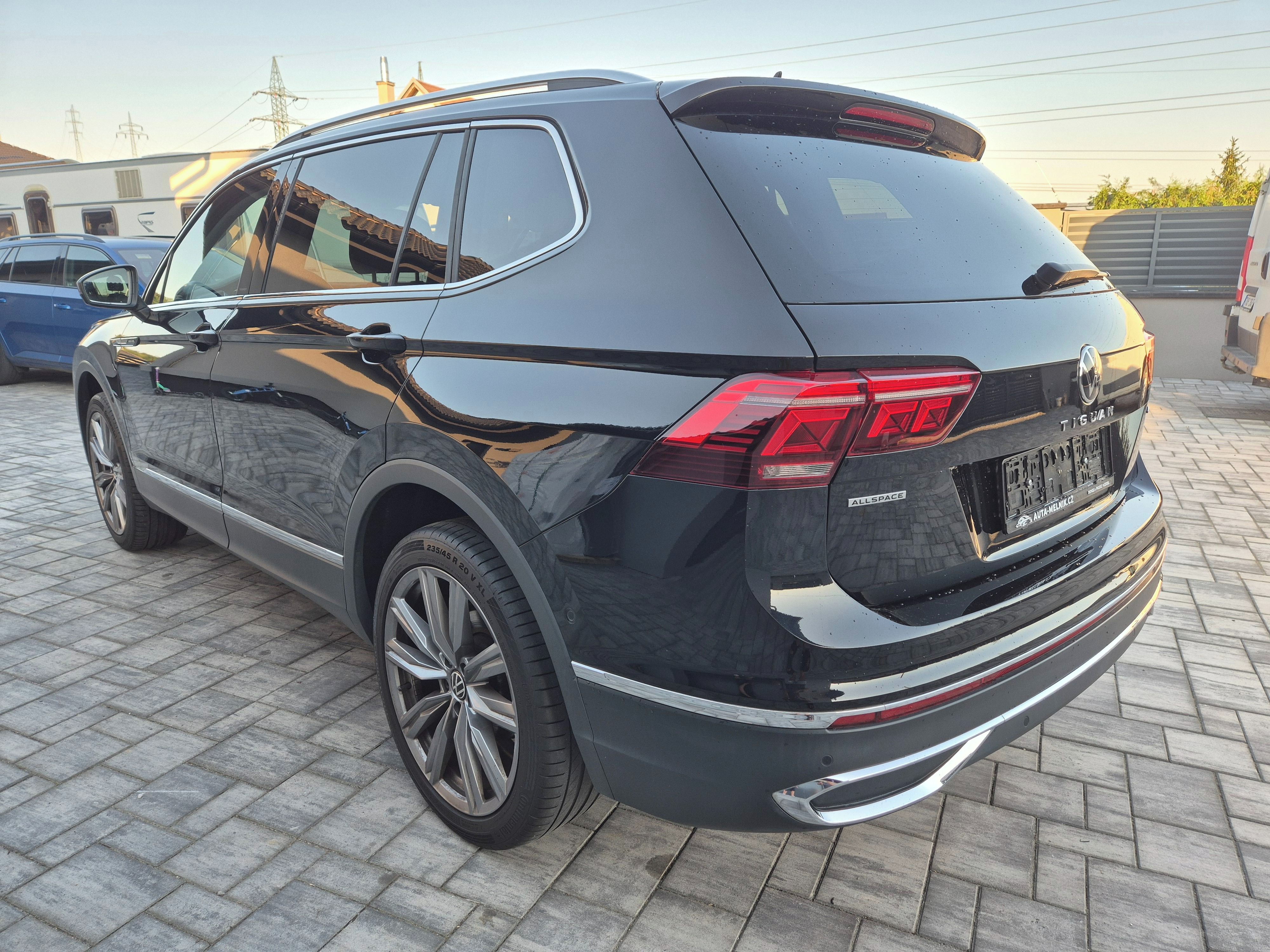 Volkswagen Tiguan Allspace, 2.0 TDi 147kw 4x4 2022 ZÁRUKA - fotka 5