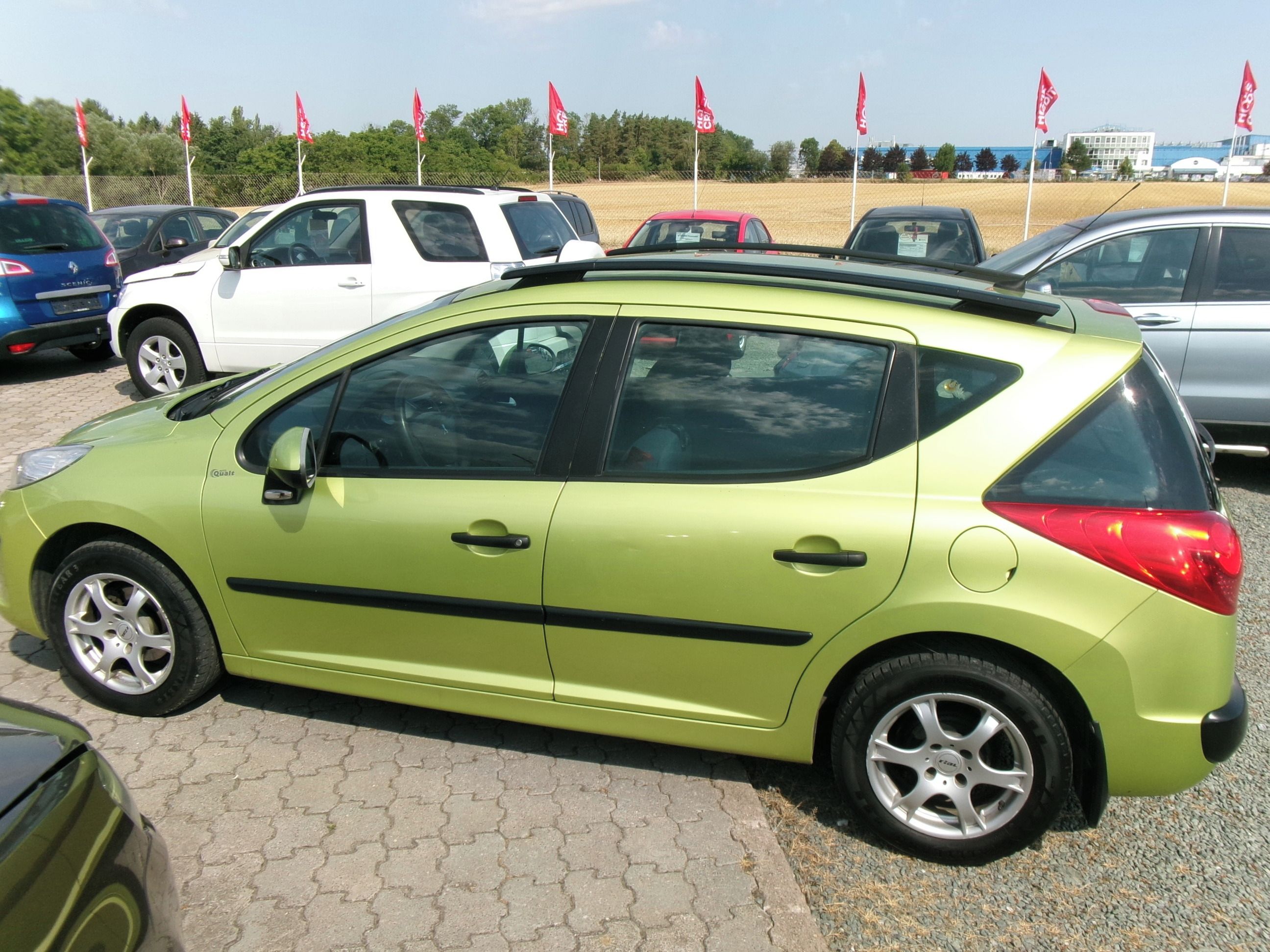 Peugeot 207, 1.4i 54kw,CZ,klima - fotka 4