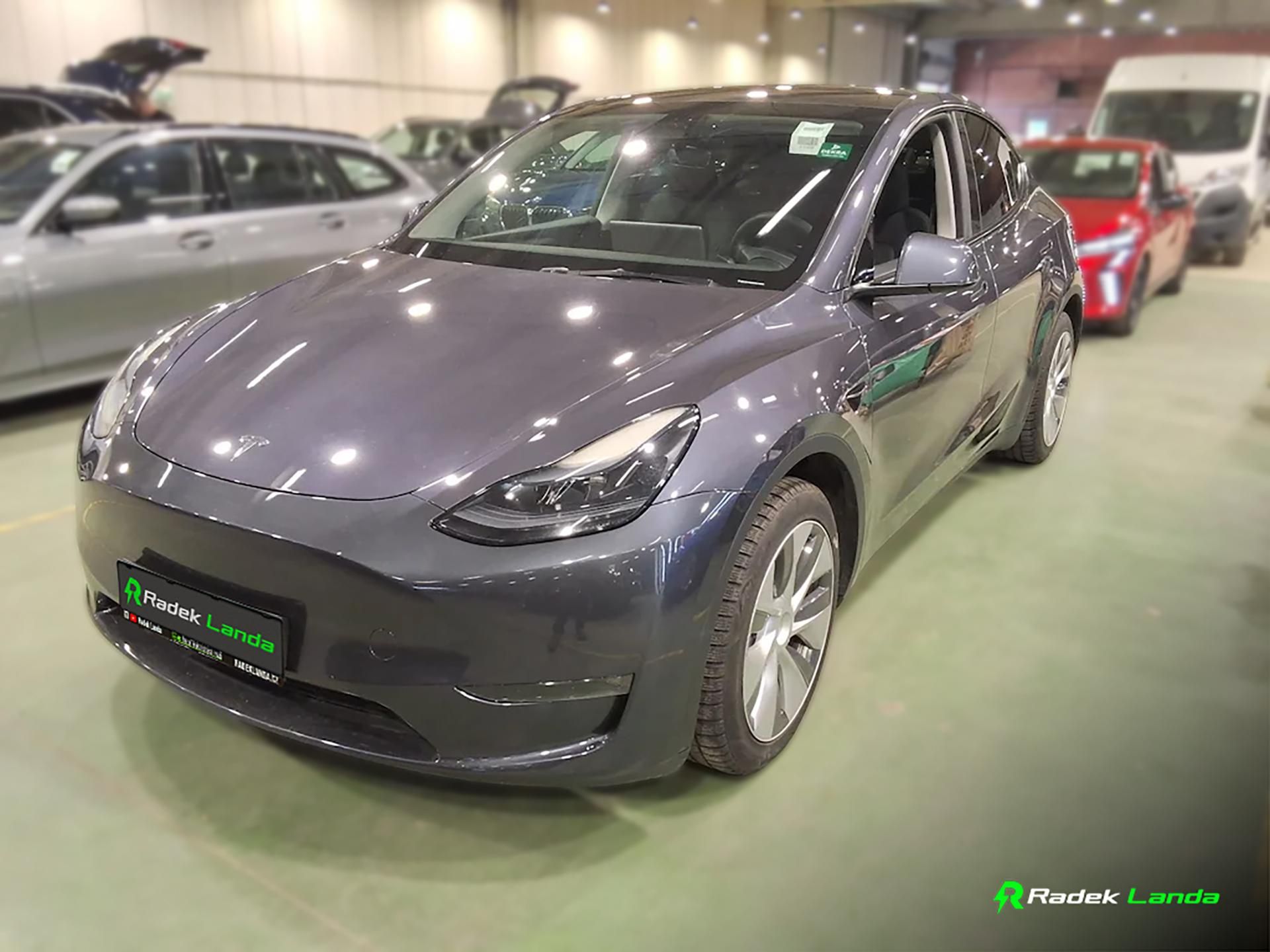 Tesla Model Y, Long Range 78,8 kWh - fotka 4