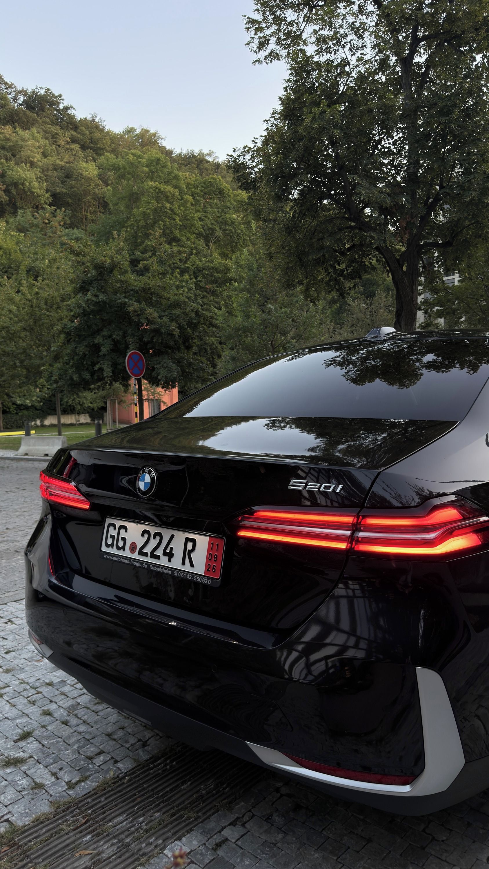 BMW Řada 5, BMW 520i (2025) • 1. majitel - fotka 2