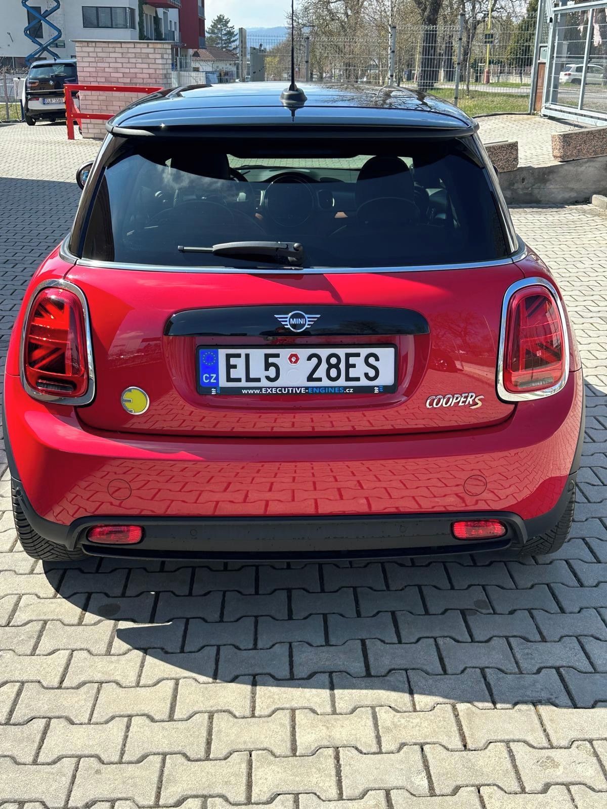 Mini Cooper, SE | Max výbava| 135kw |Záruka - fotka 6
