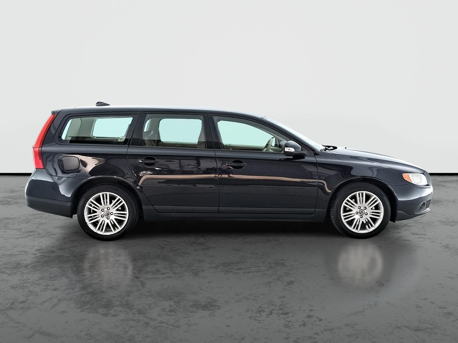 Volvo V70, 2.4 D, Automat, po STK - fotka 6