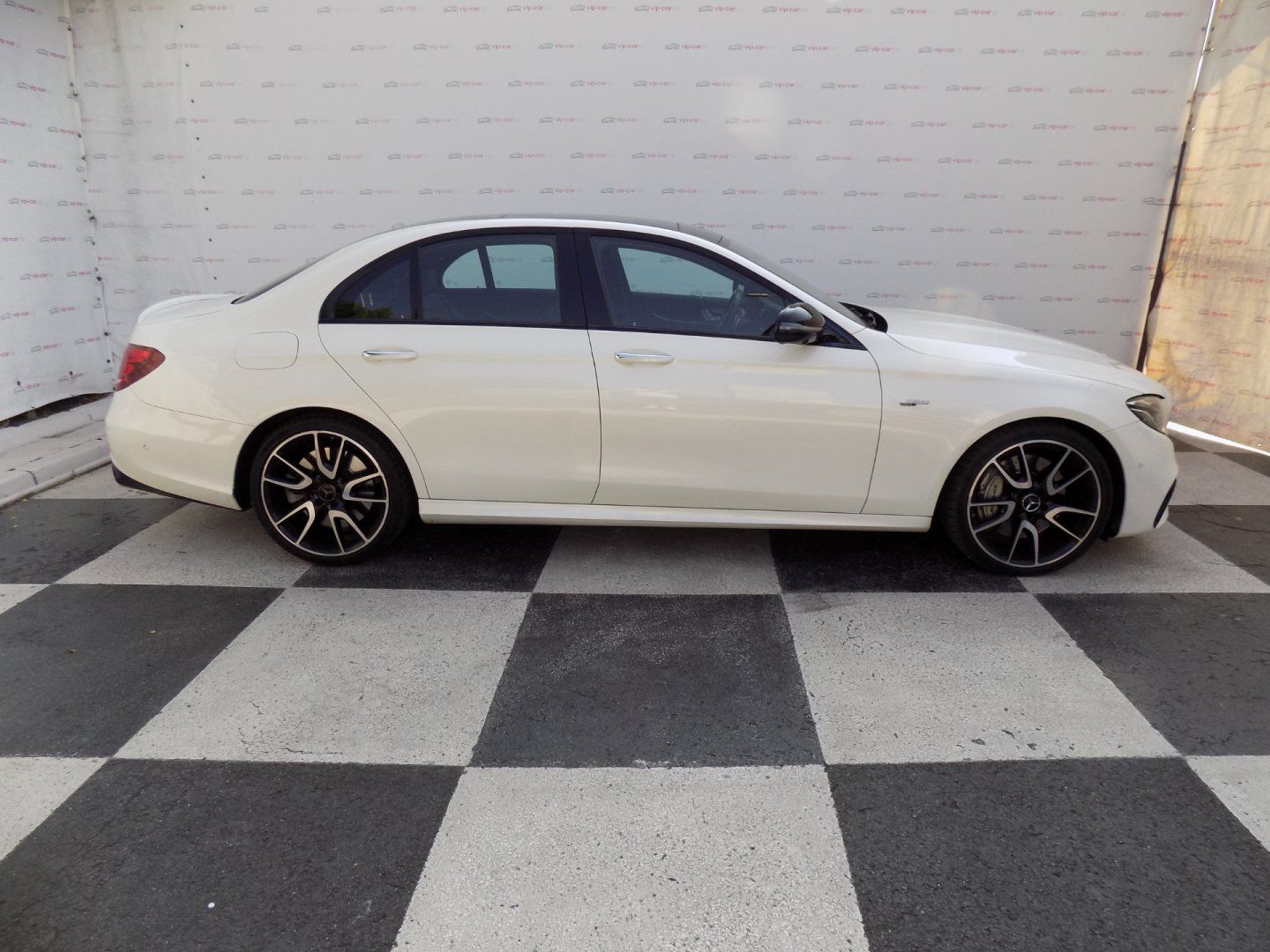 Mercedes-Benz Třídy E, 53AMG/4-Matic/1.Maj.ČR/Led/ - fotka 6