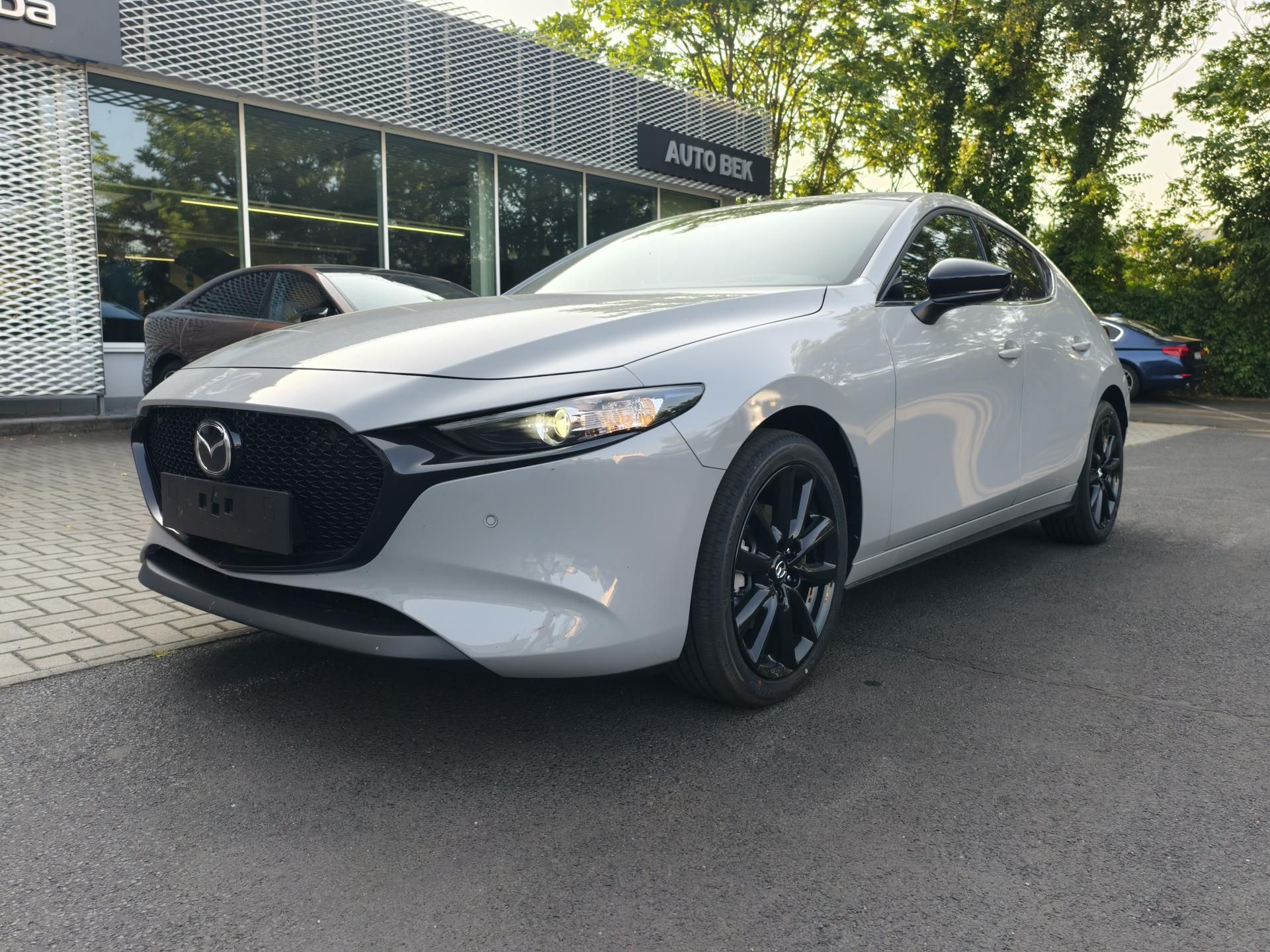 Mazda 3, 2.5i new. HOMURA 2027 - fotka 2
