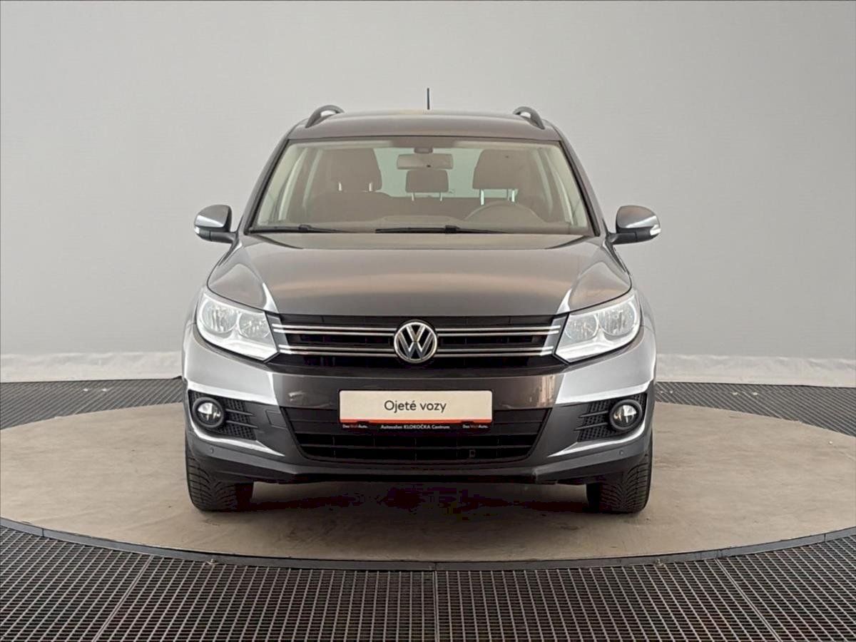 Volkswagen Tiguan, TSI90 kW Trendline - fotka 4