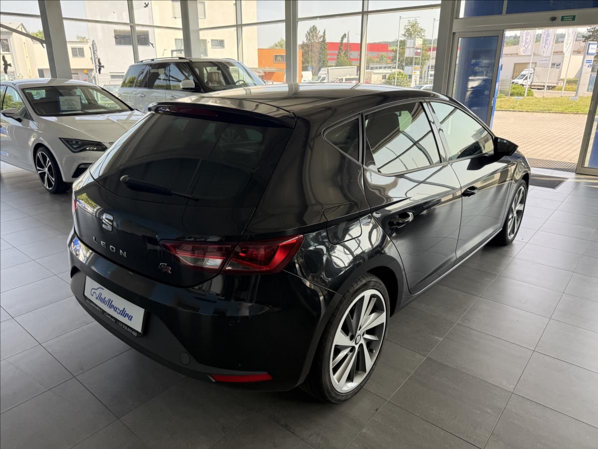 Seat Leon, 1,4   FR,TSI103kW,ŘEMEN,SERVIS - fotka 6