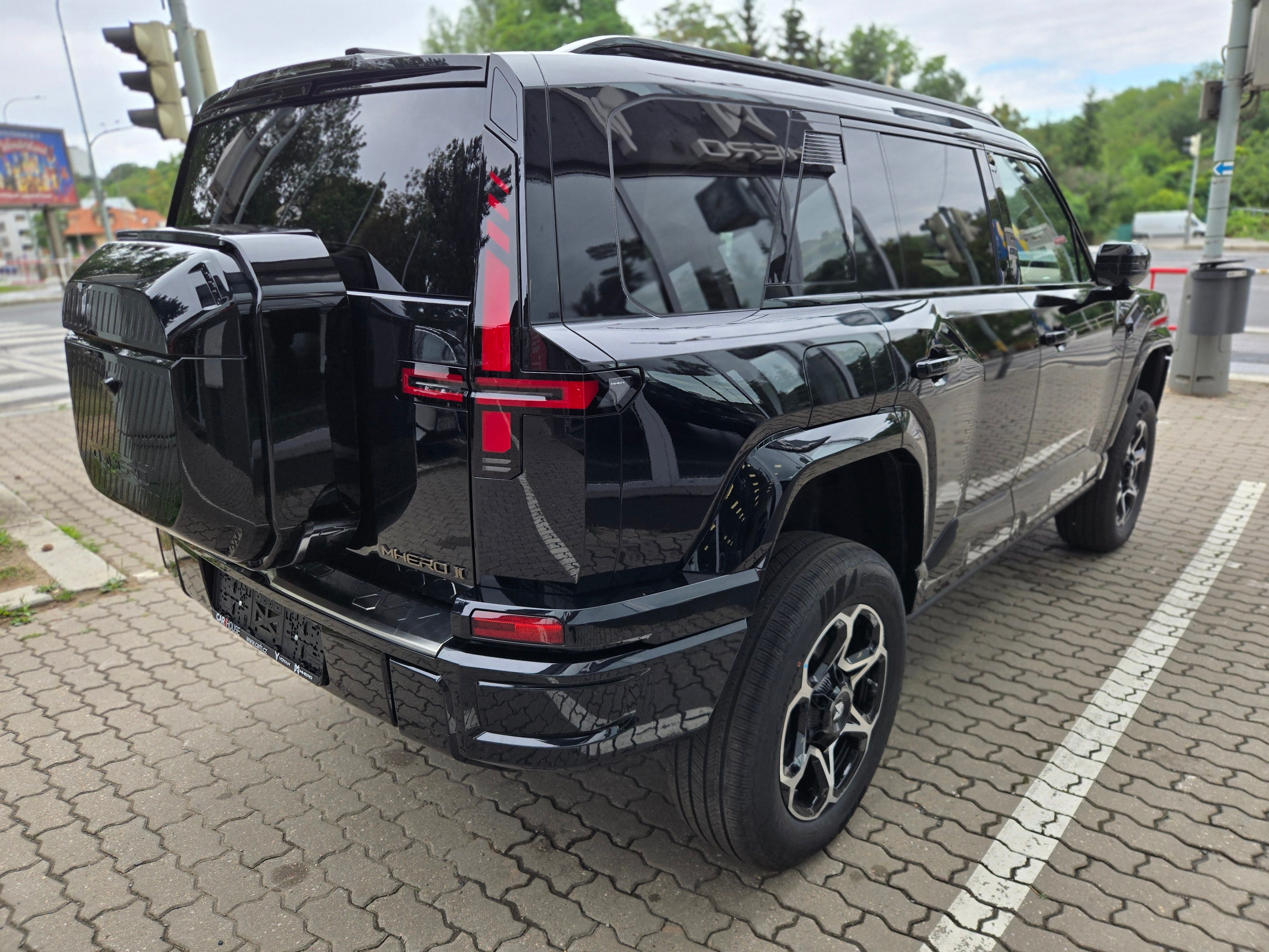 Dongfeng, M-HERO 817 E1+a  PHREV 4x4 - fotka 5