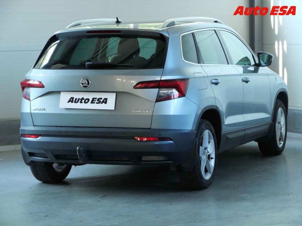 Škoda Karoq, 1.5tsi,1.maj,ČR - fotka 4