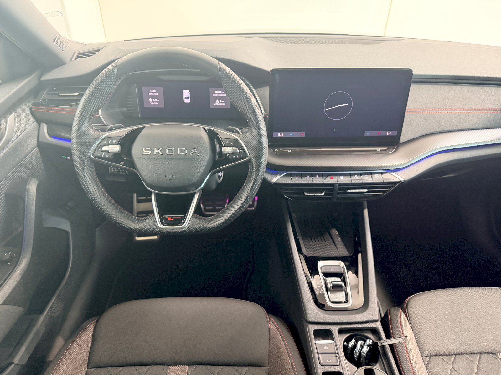 Škoda Octavia, 2.0 TSI 195 kW A7F RS - fotka 5