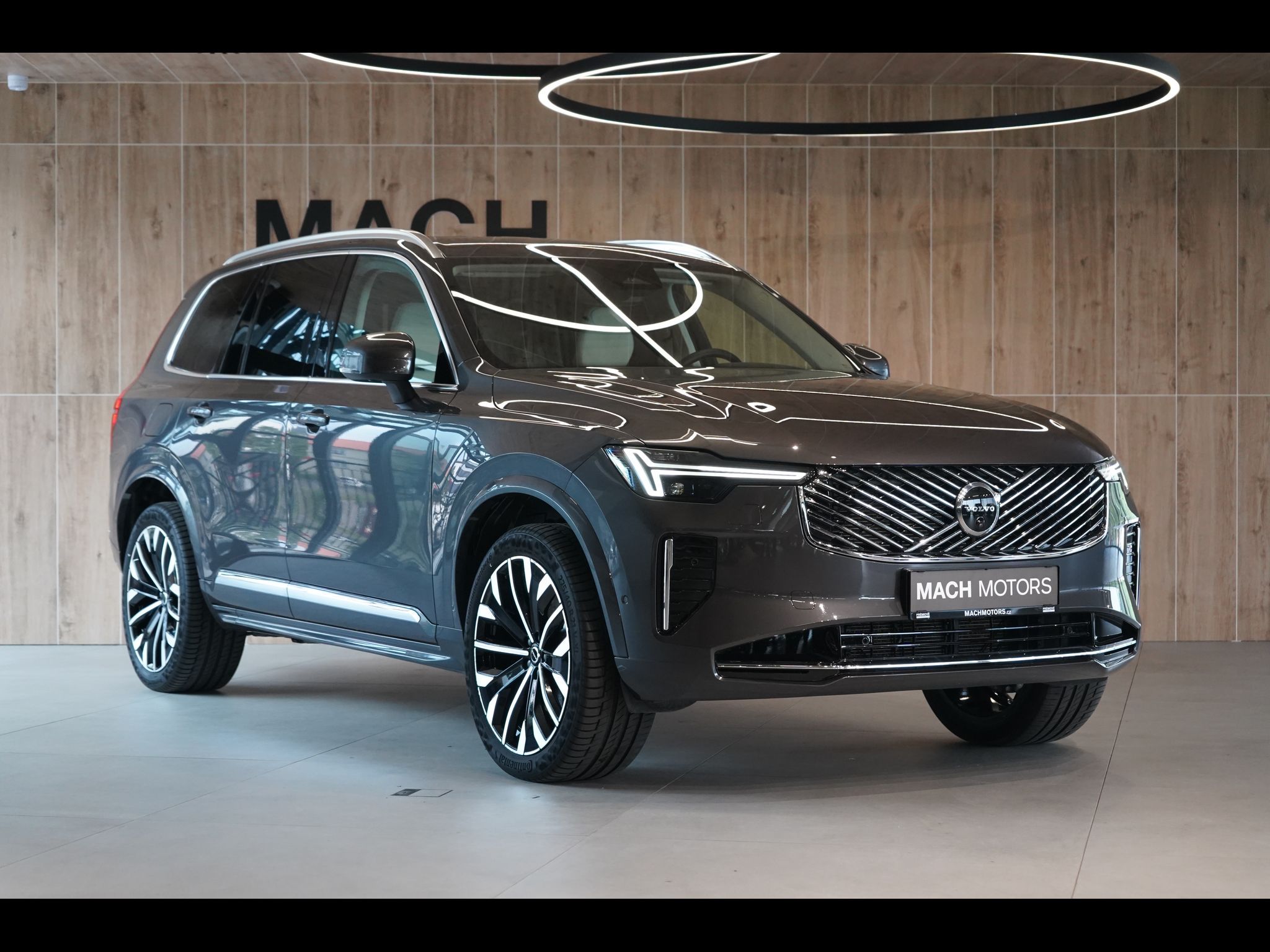 Volvo XC90, B5 PLUS Bright, Vzduch, 360° - fotka 4