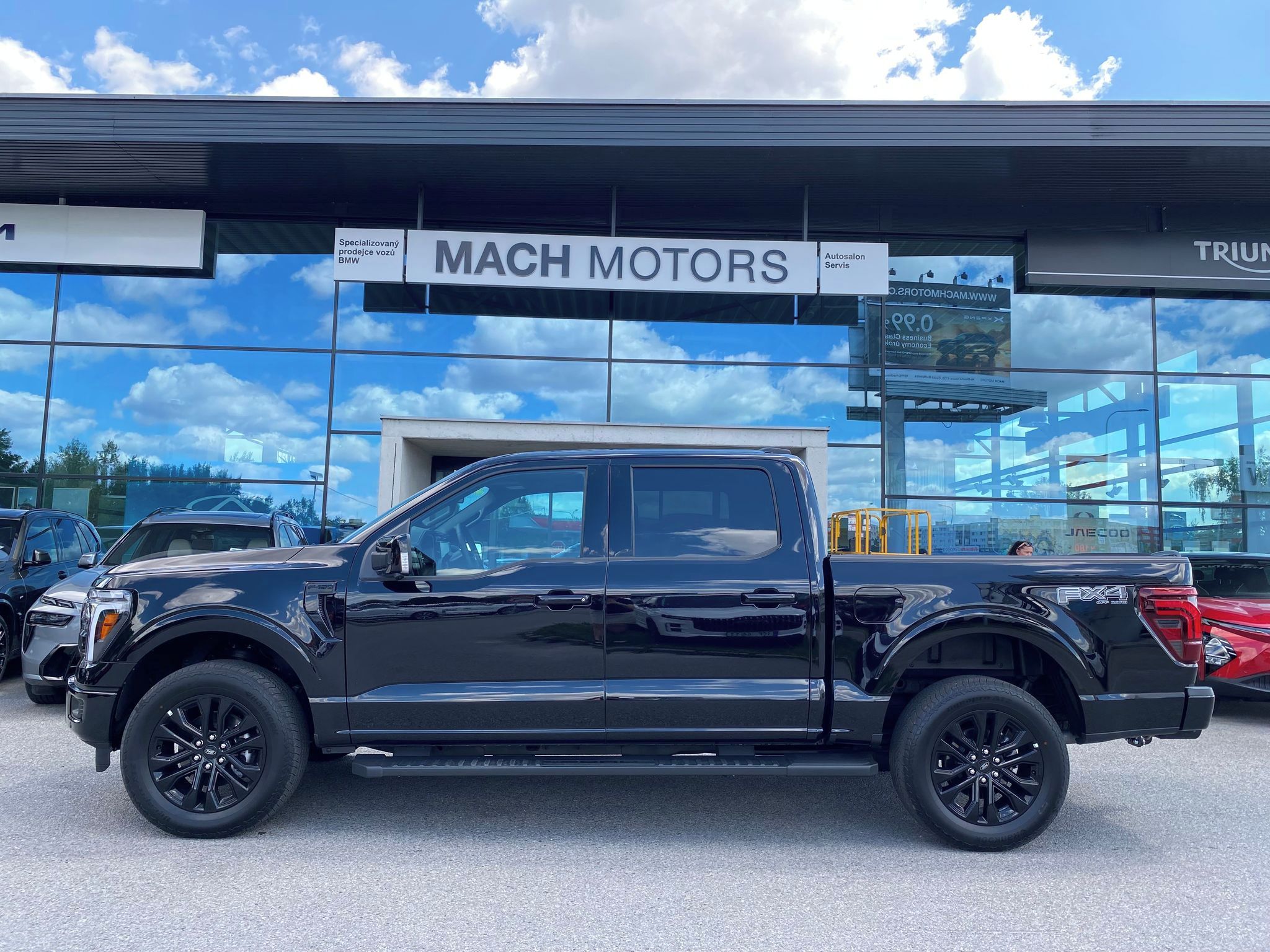 Ford F-150, Lariat  5,0 298 kW - fotka 2