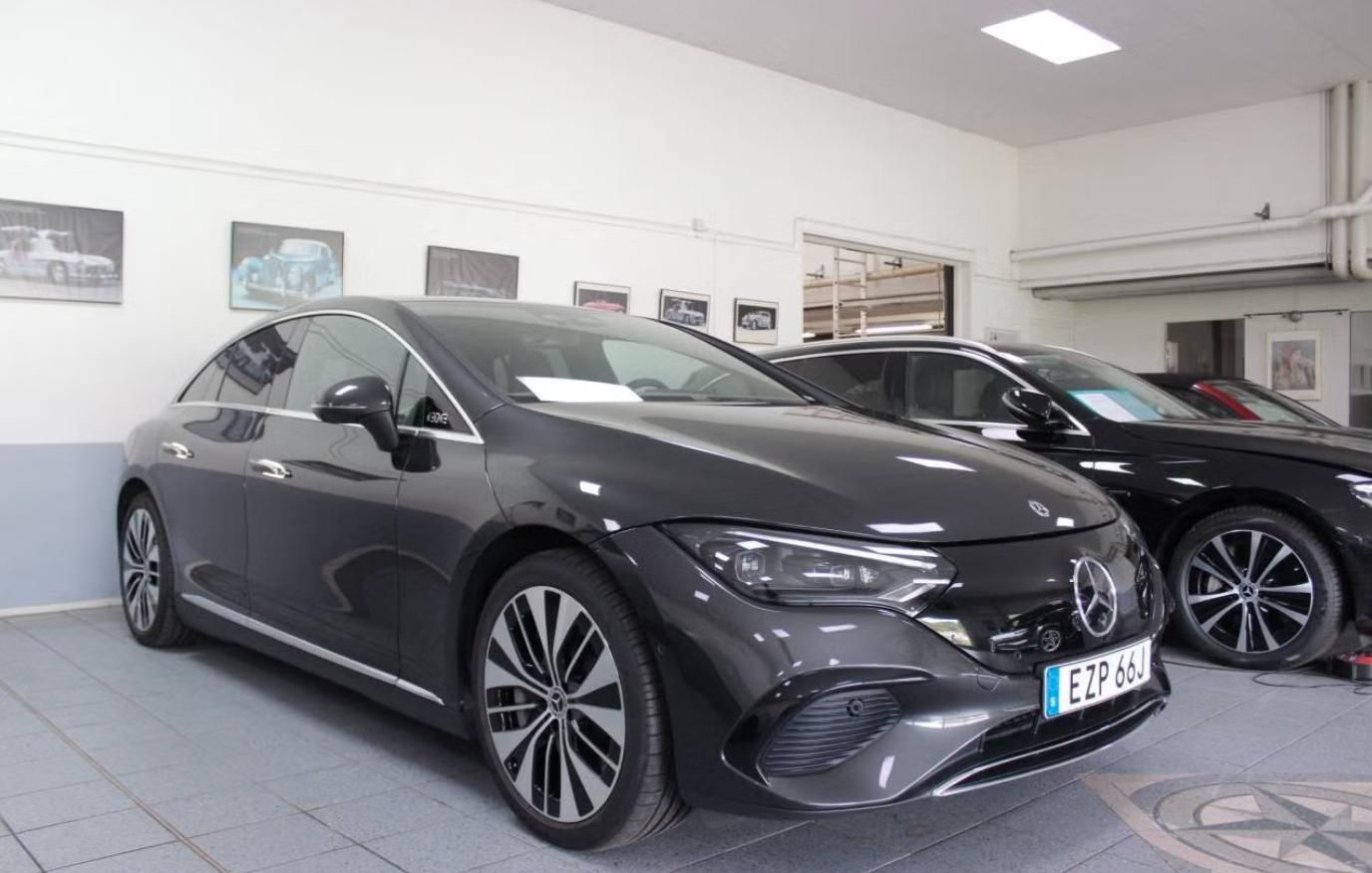 Mercedes-Benz EQE, 350+ 360kam Tažné 4 zóny BLIS - fotka 2