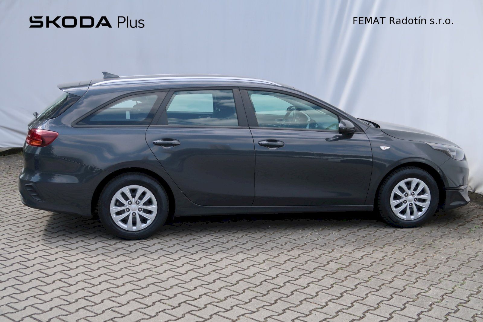 Kia Cee´d, Sportswagon 1,0 T-GDI/88 kW - fotka 3