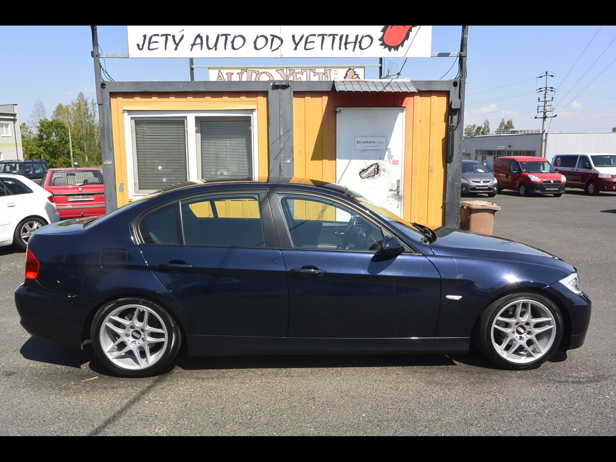 BMW Řada 3, 2.0i - fotka 4