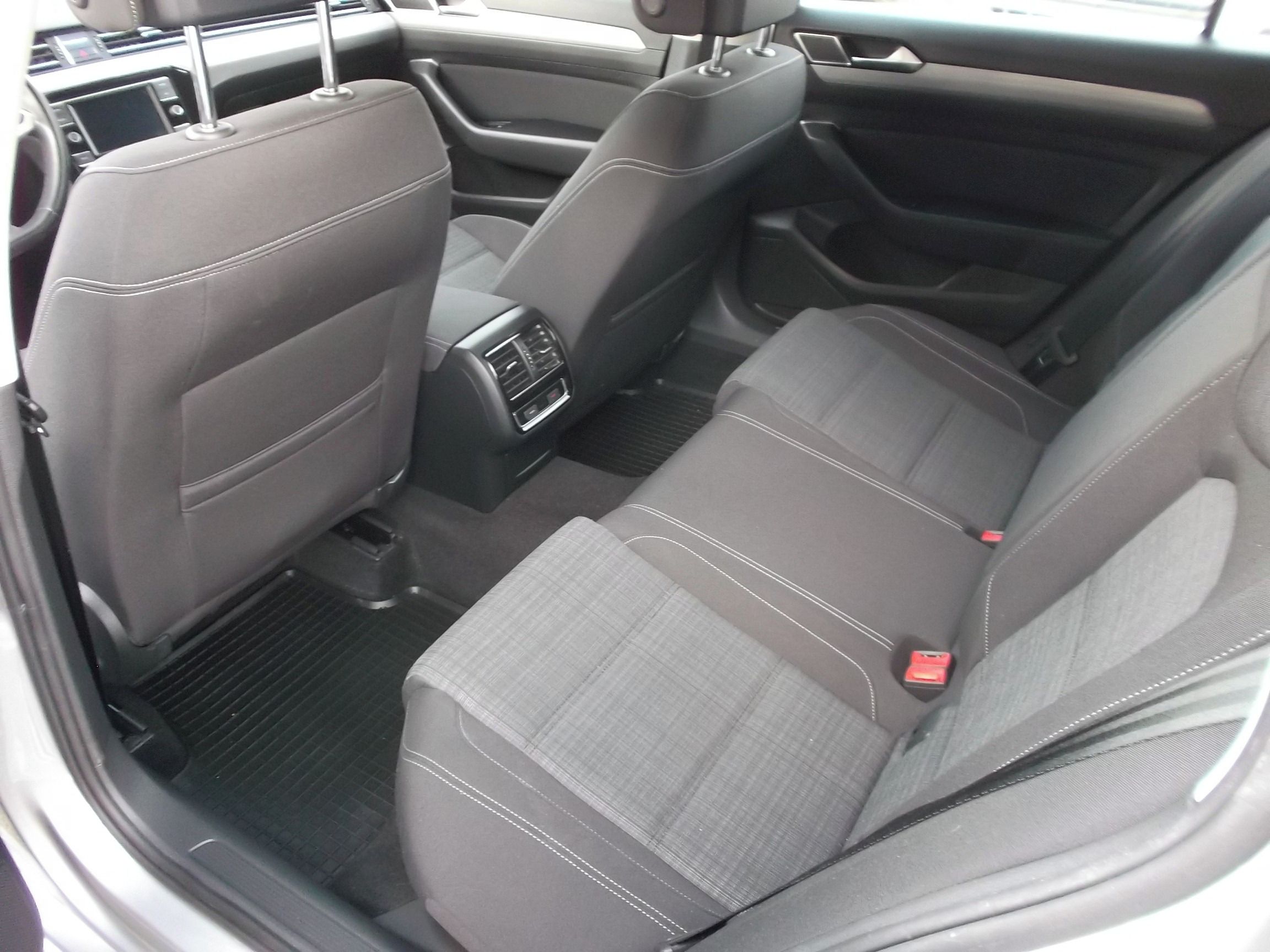 Volkswagen Passat, 1.5 TSI - fotka 6