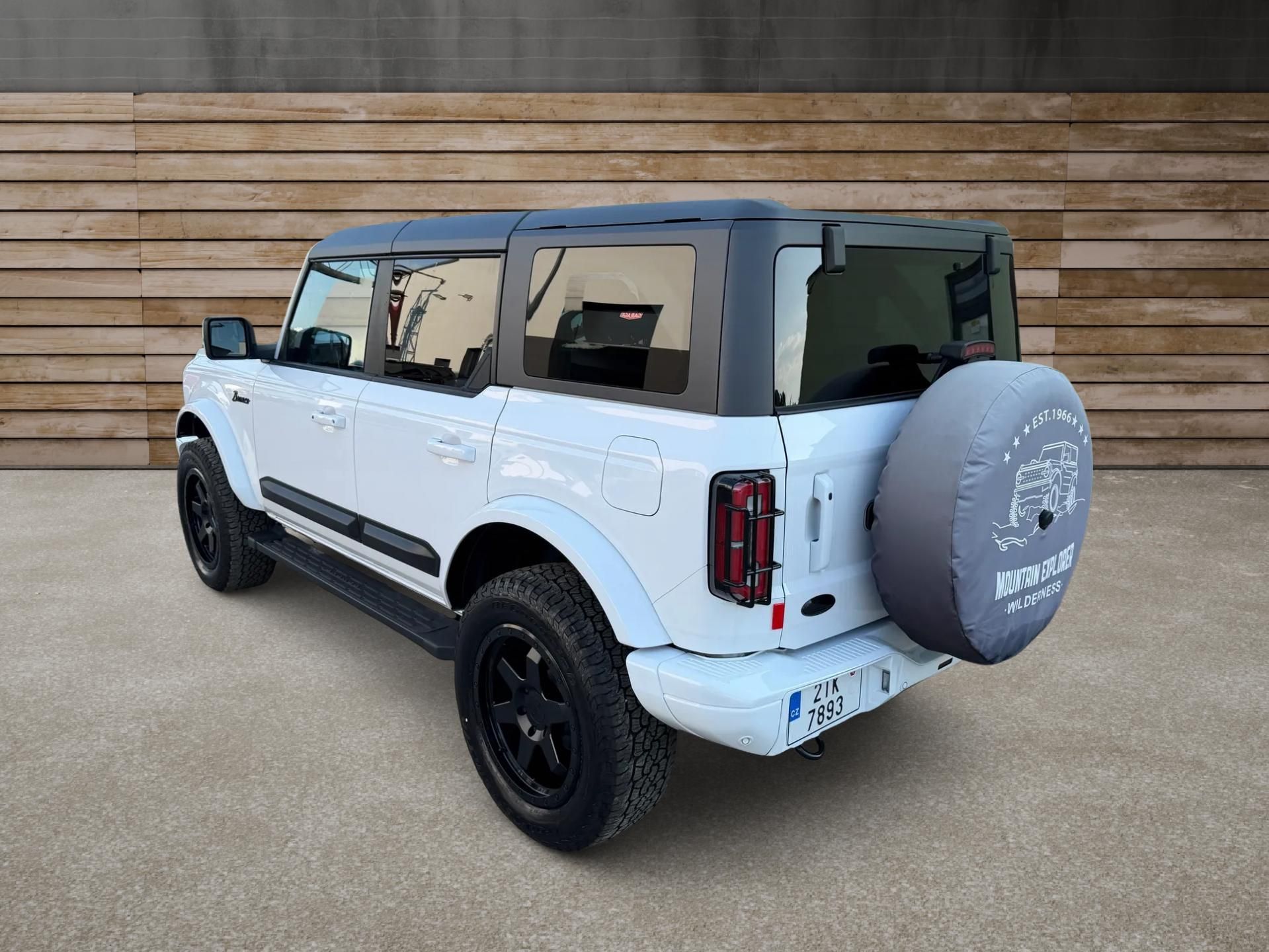 Ford Bronco, WHITE INDIVIDUAL by STR GARAGE - fotka 6
