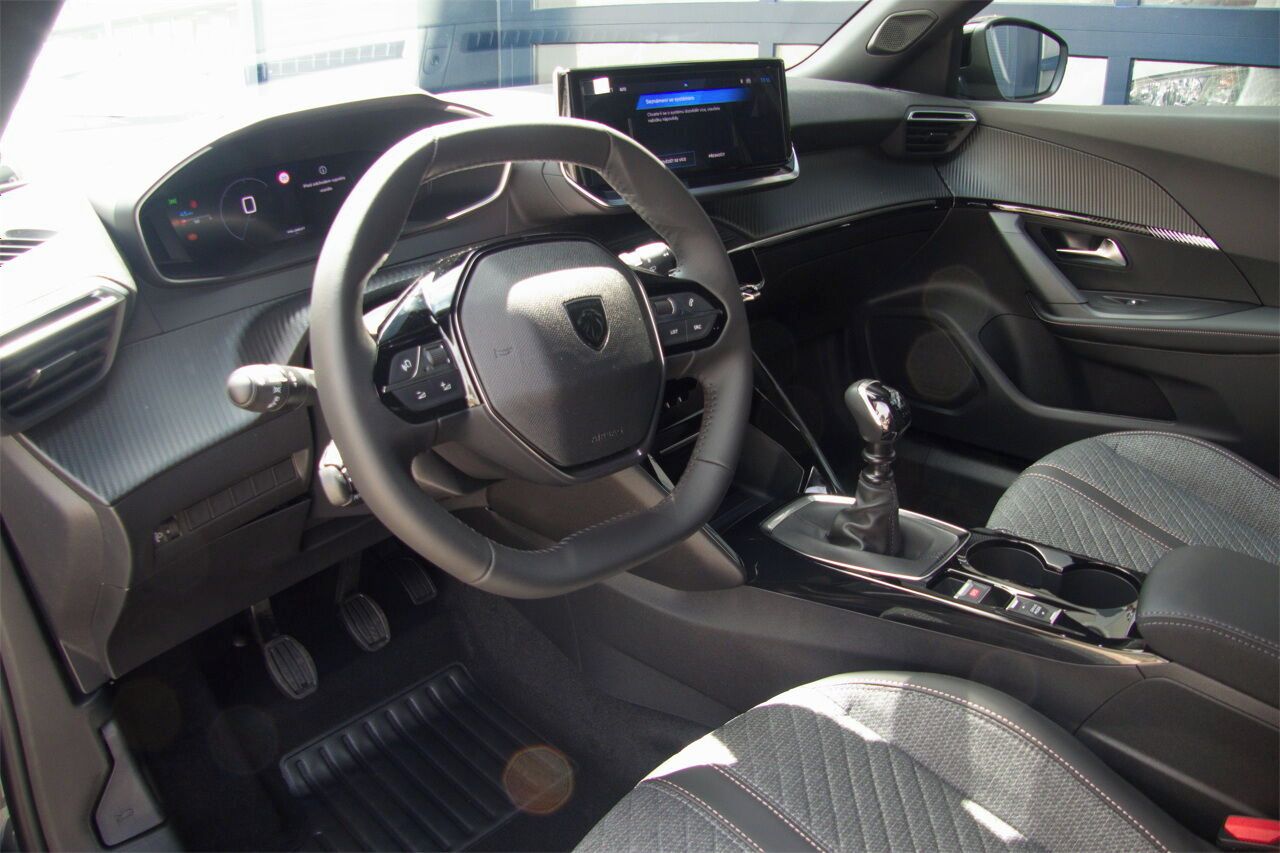 Peugeot 2008, ALLURE Turbo 100 MAN6 - fotka 4