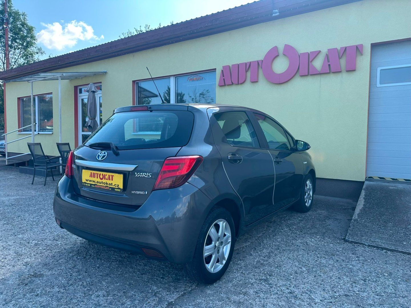Toyota Yaris, 1.5 Hybrid 74kW/Kamera/1Maj - fotka 3